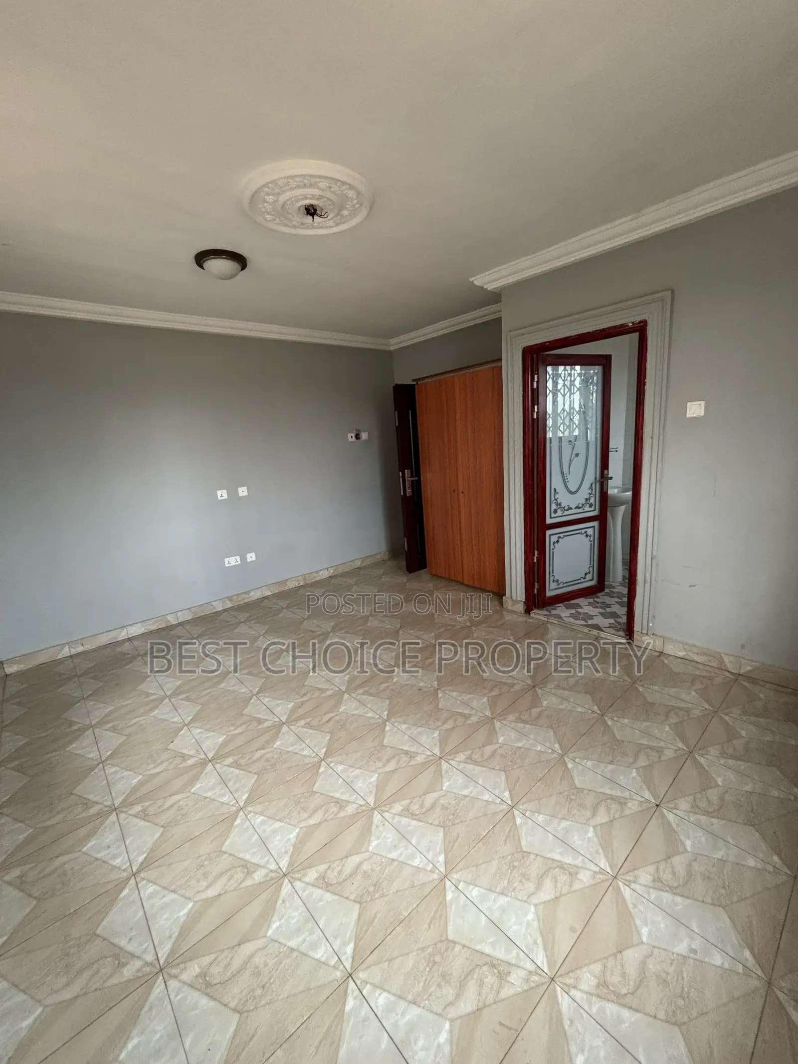 Two Bedroom Apartment Lakeside Community 8 in Lake Side Estate