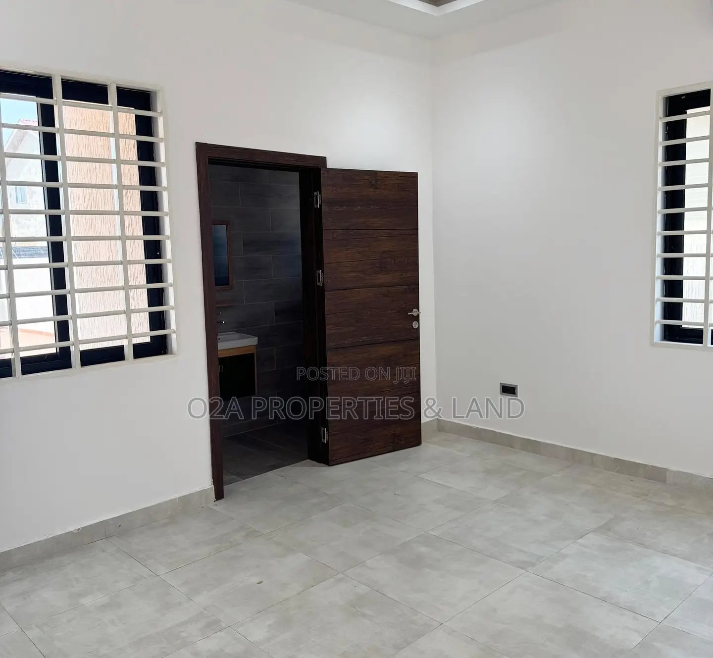 3bdrm House in Botwe, Lake Side Estate for sale in Lake Side Estate