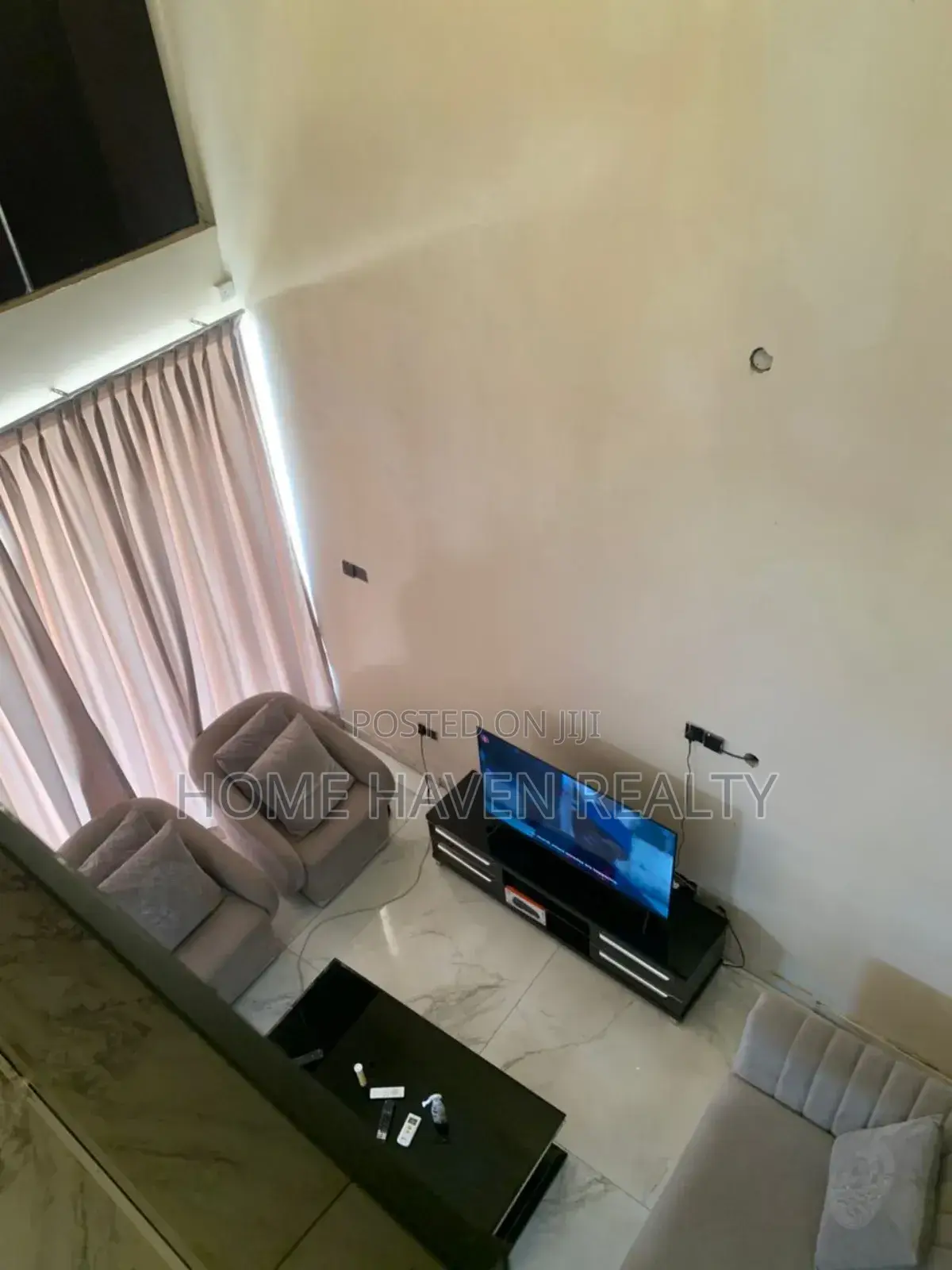 Furnished 3bdrm House in Hills, East Legon for rent in East Legon