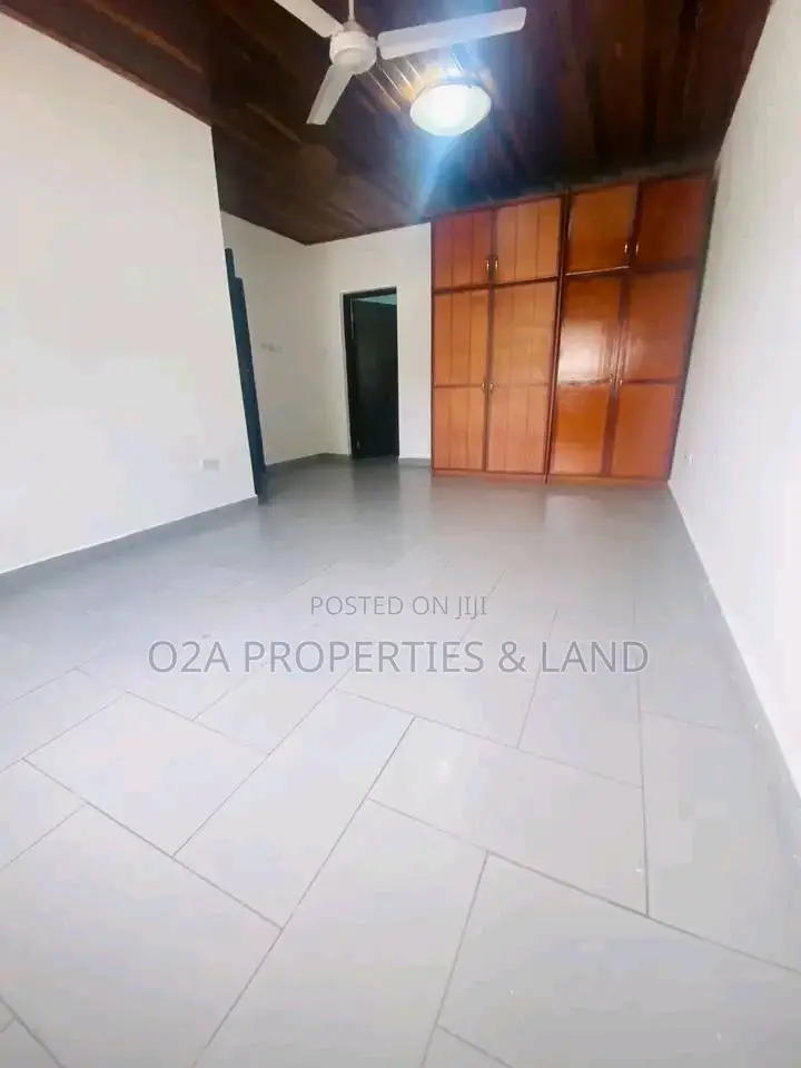 5bdrm House in East Legon, Bawaleshie for rent in Bawaleshie