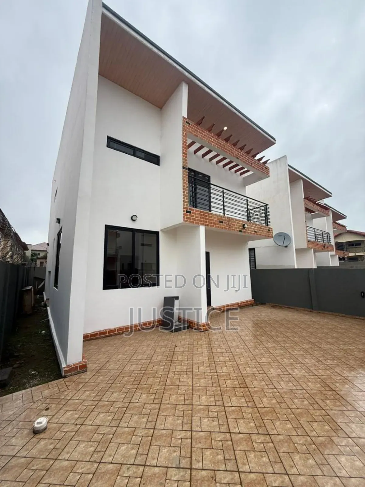 3bdrm Duplex in Oyarifa for rent in Oyarifa