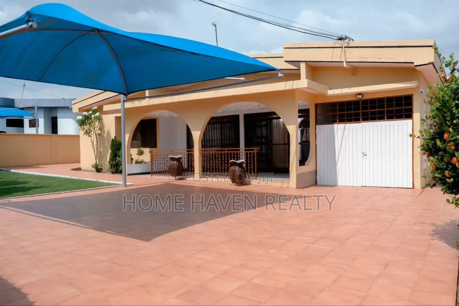 5bdrm House in Jafata, Sakumono for rent in Sakumono