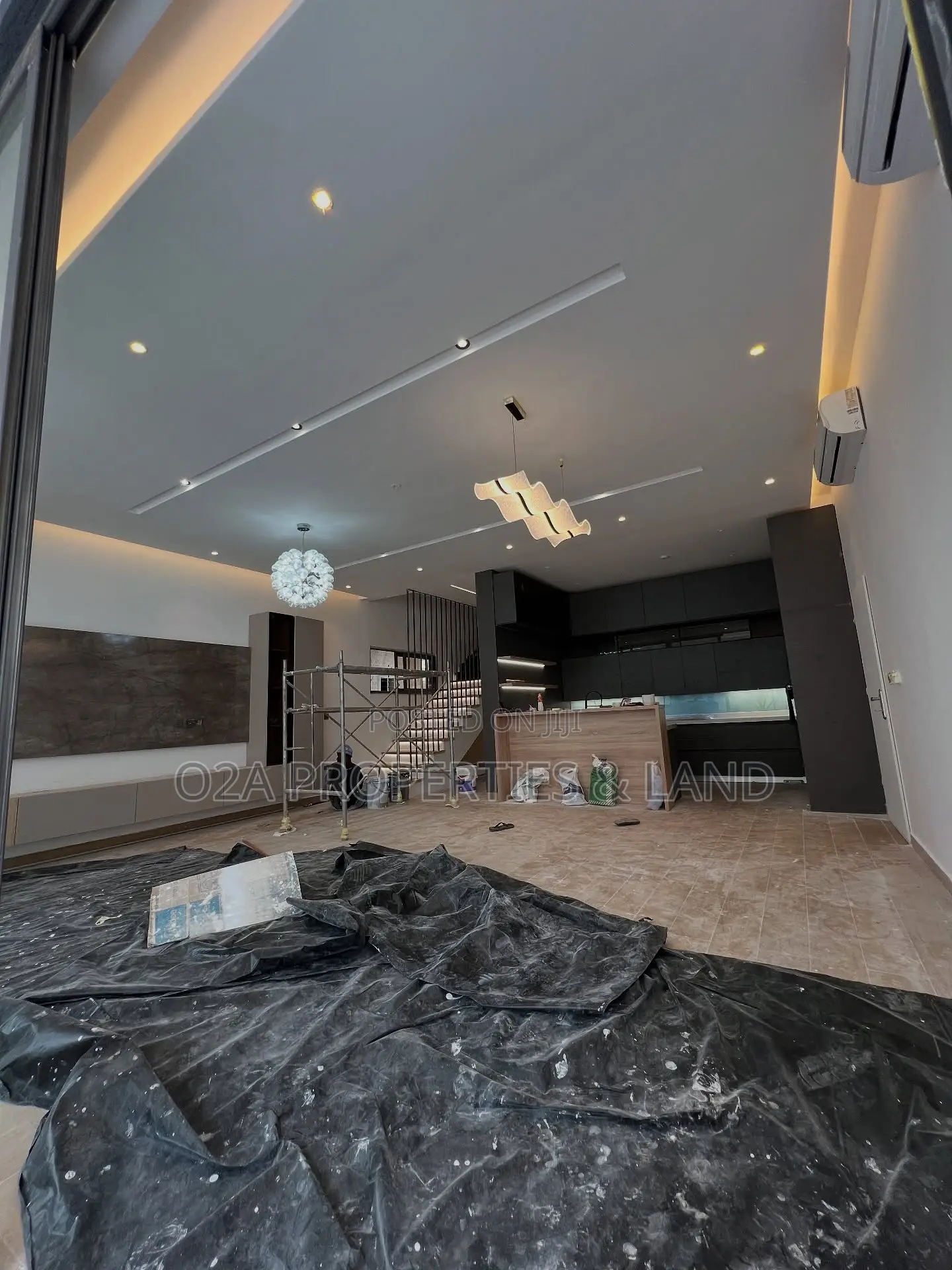 4bdrm House in East Airport for sale in Airport Residential Area