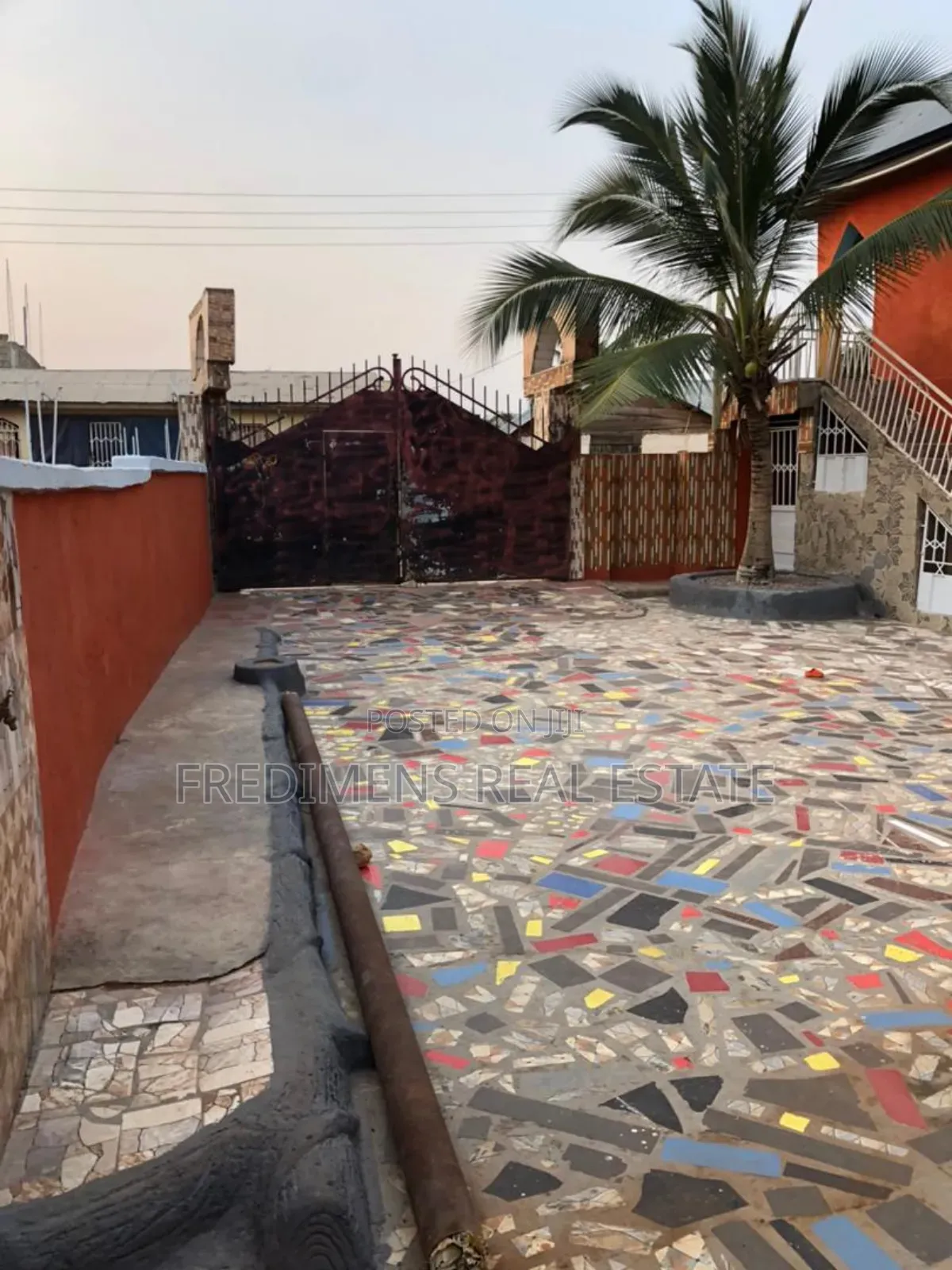 9bdrm Apartment in Fredimens Real, Afigya-Kwabre for sale in Afigya-Kwabre