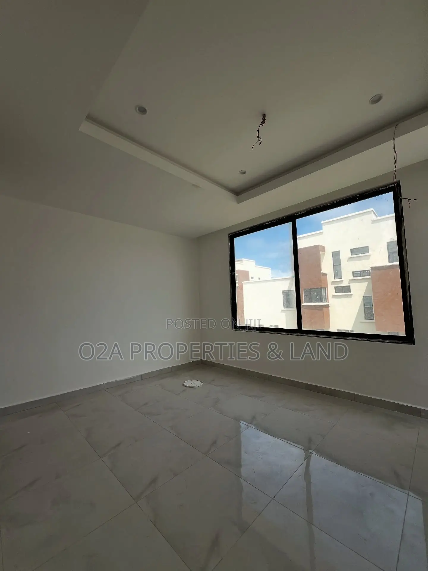 4bdrm House in East Airport for sale in Airport Residential Area