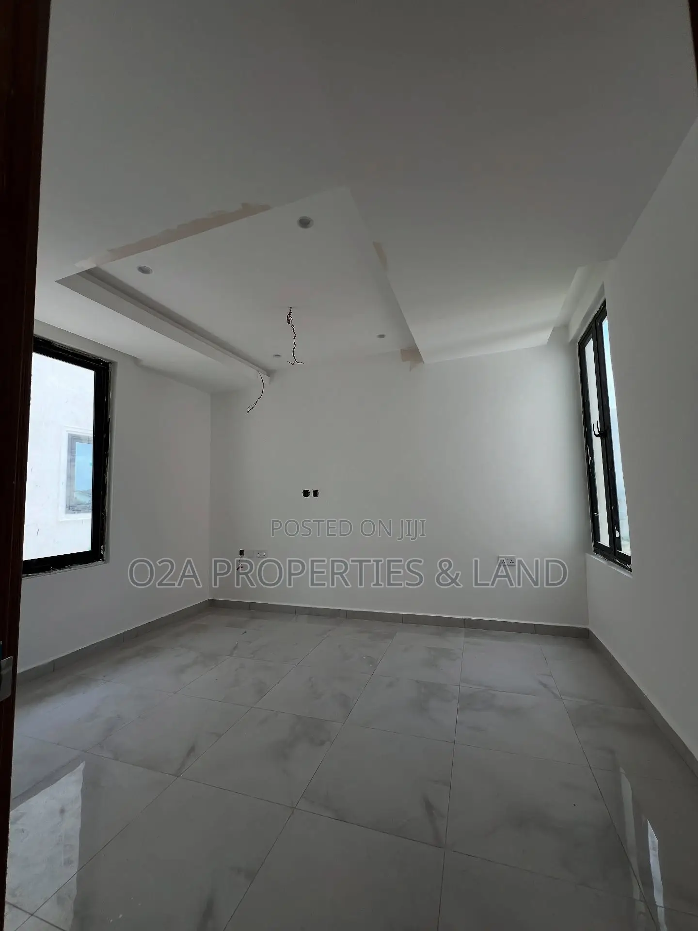 4bdrm House in East Airport for sale in Airport Residential Area