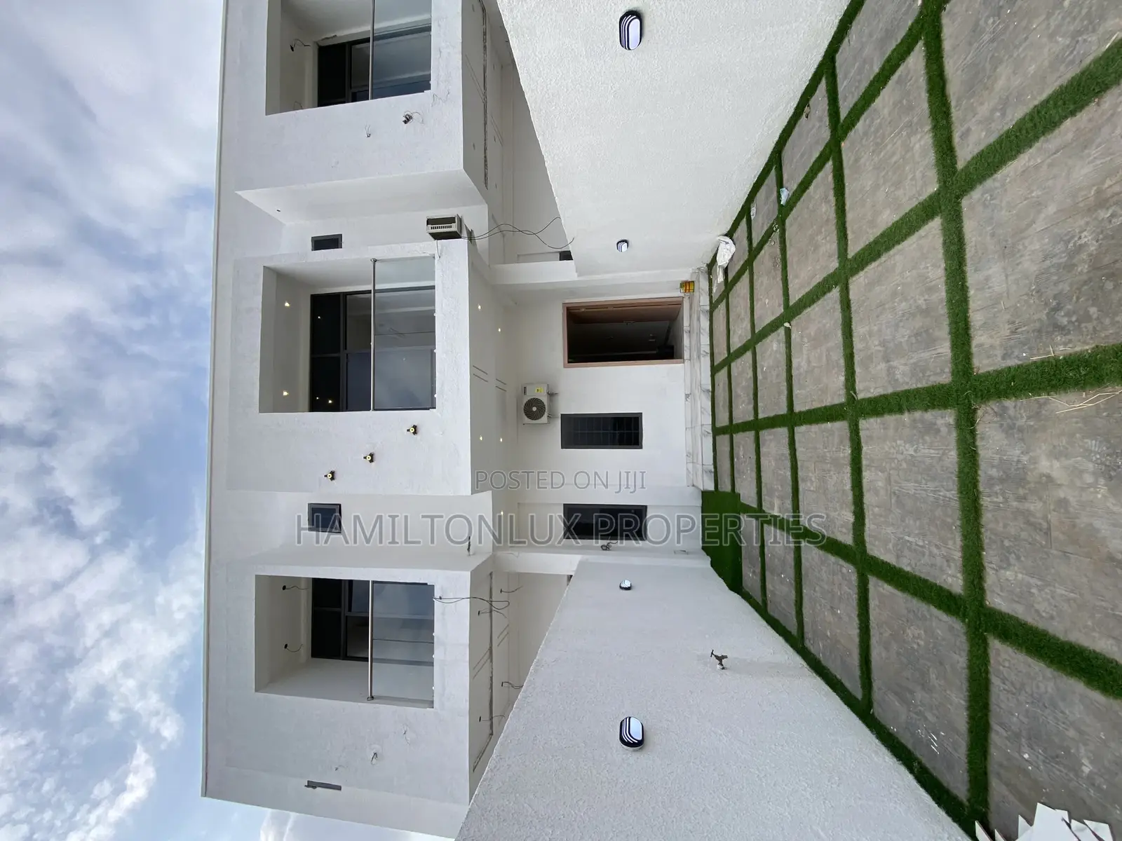 2bdrm House in Hamilton, School Junction for sale in School Junction