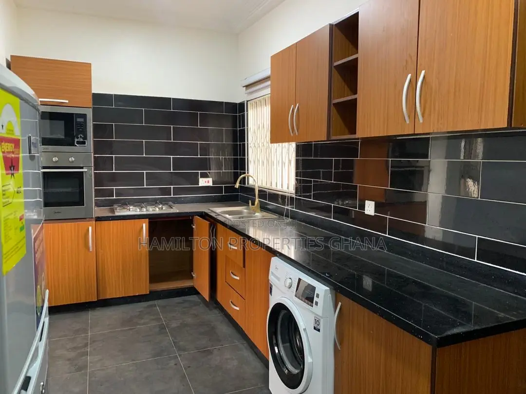 3bdrm House in 14Th Avenue, East Legon for rent in East Legon