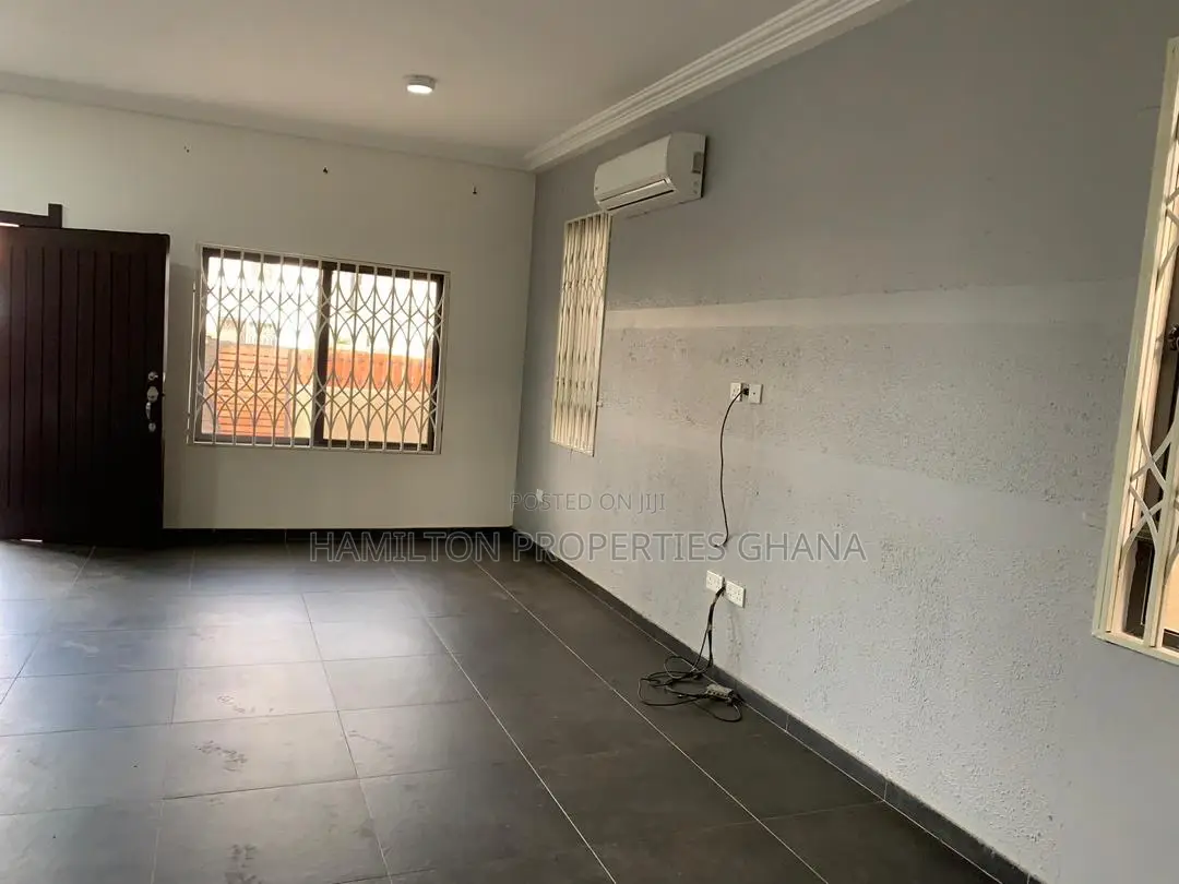3bdrm House in 14Th Avenue, East Legon for rent in East Legon