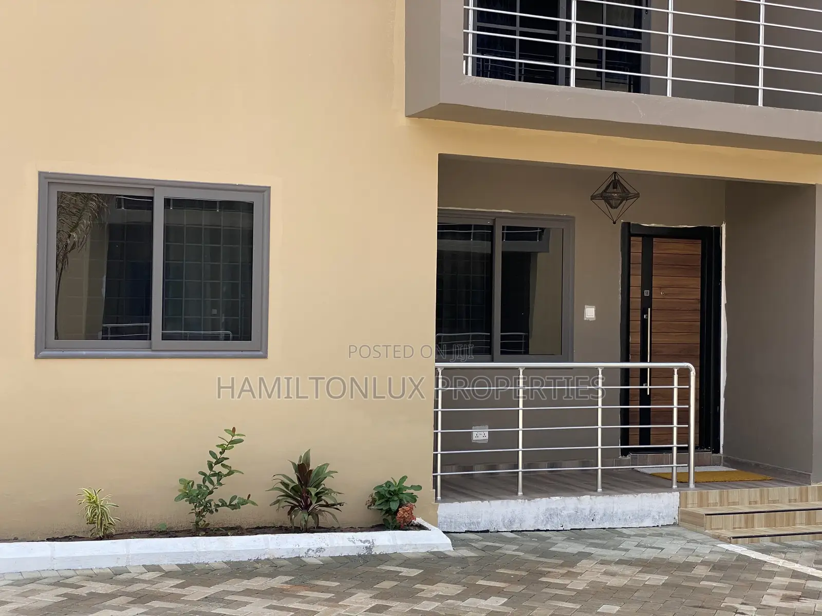 2bdrm Apartment in Adenta Catholic, Frafraha for rent in Frafraha