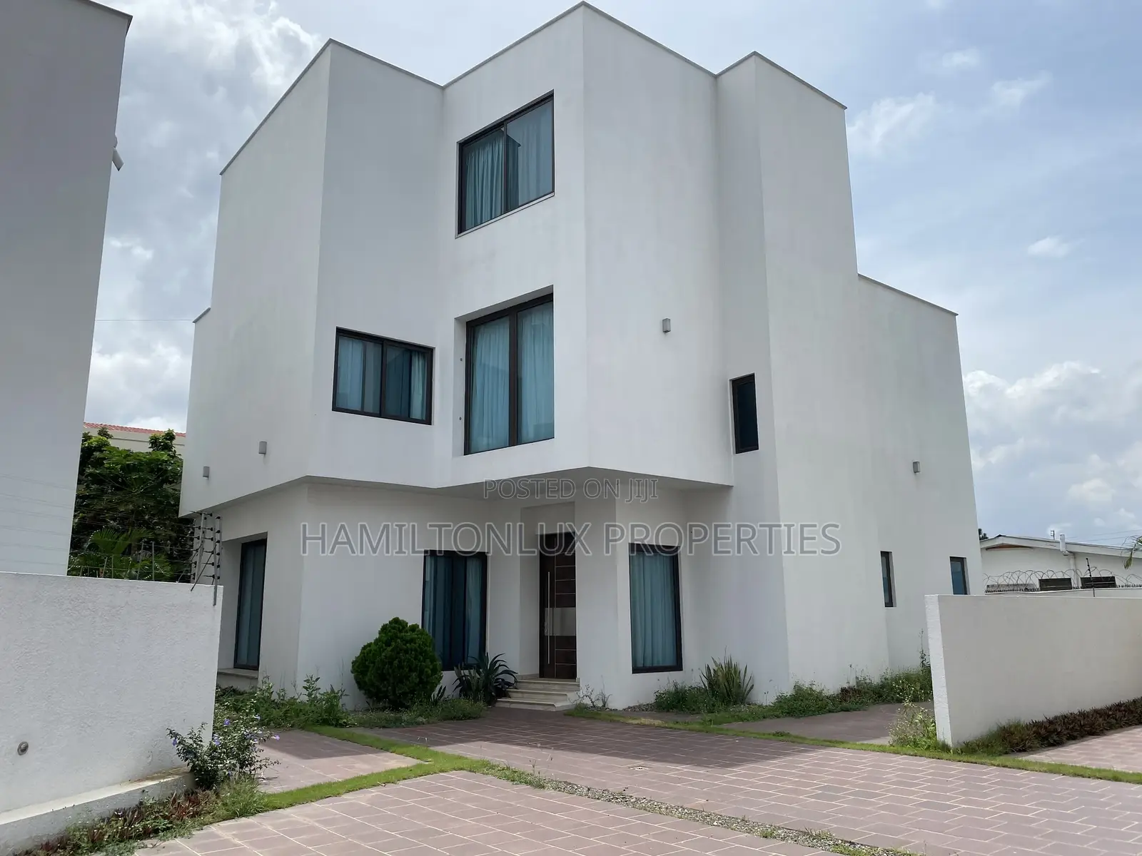 Furnished 4bdrm House in East Legon for rent in East Legon