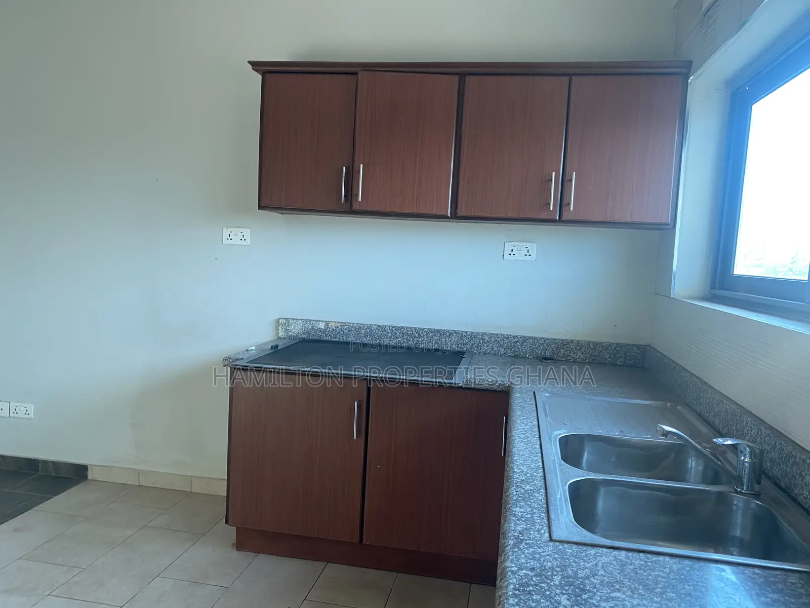 2bdrm Apartment in Adjiringano School for rent in School Junction