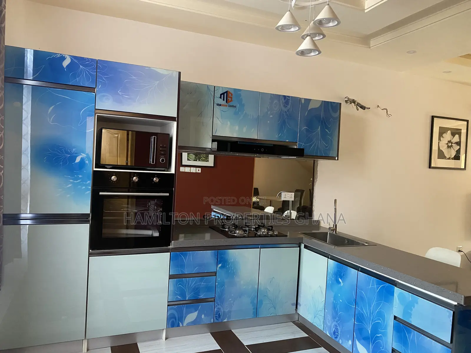 3bdrm Townhouse / Terrace in Adjiringano, School Junction for rent in School Junction