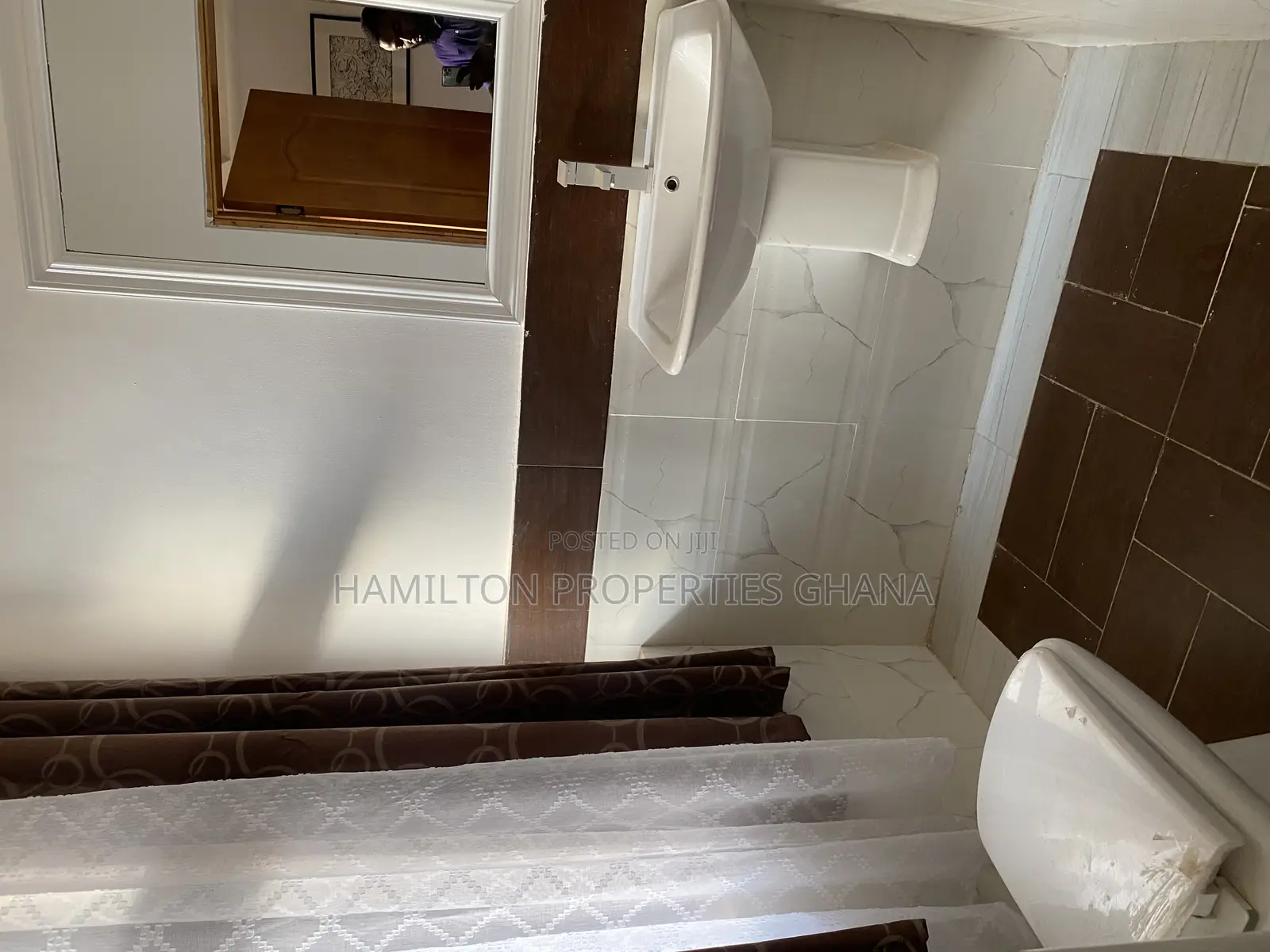 3bdrm Townhouse / Terrace in Adjiringano, School Junction for rent in School Junction