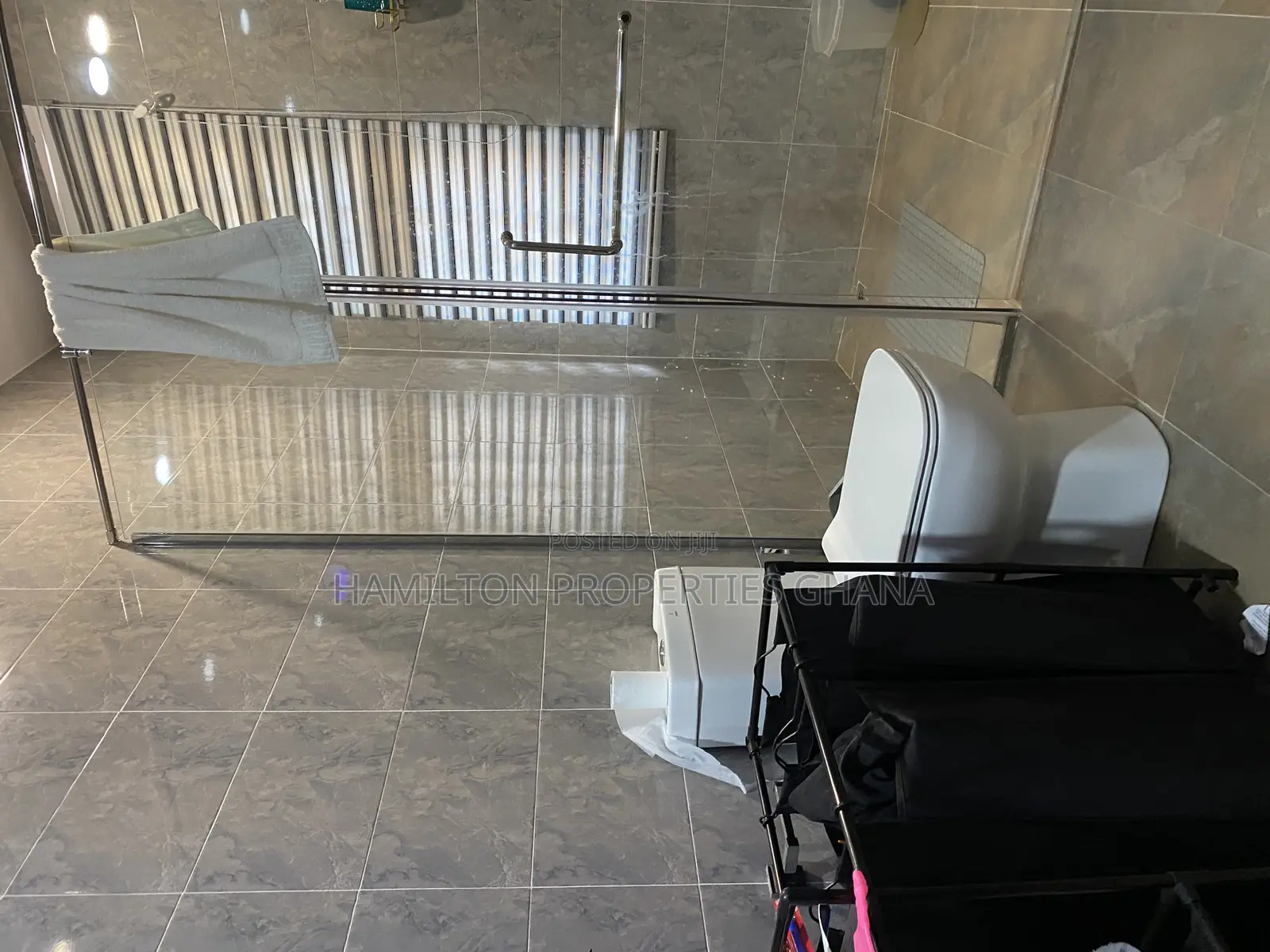 1bdrm Apartment in East Legon Hills, School Junction for rent in School Junction
