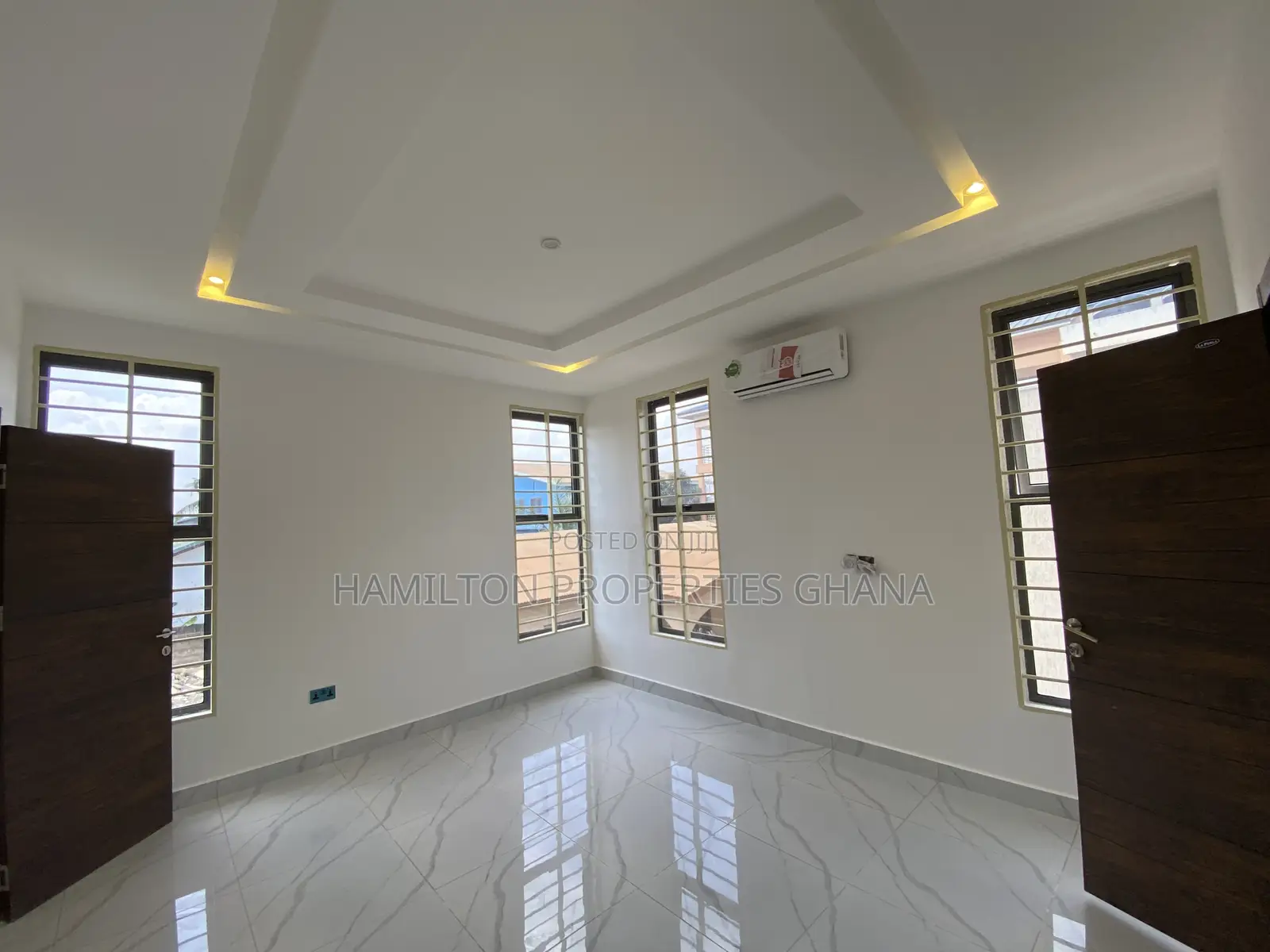 3bdrm House in School Junction Bvld for rent in School Junction