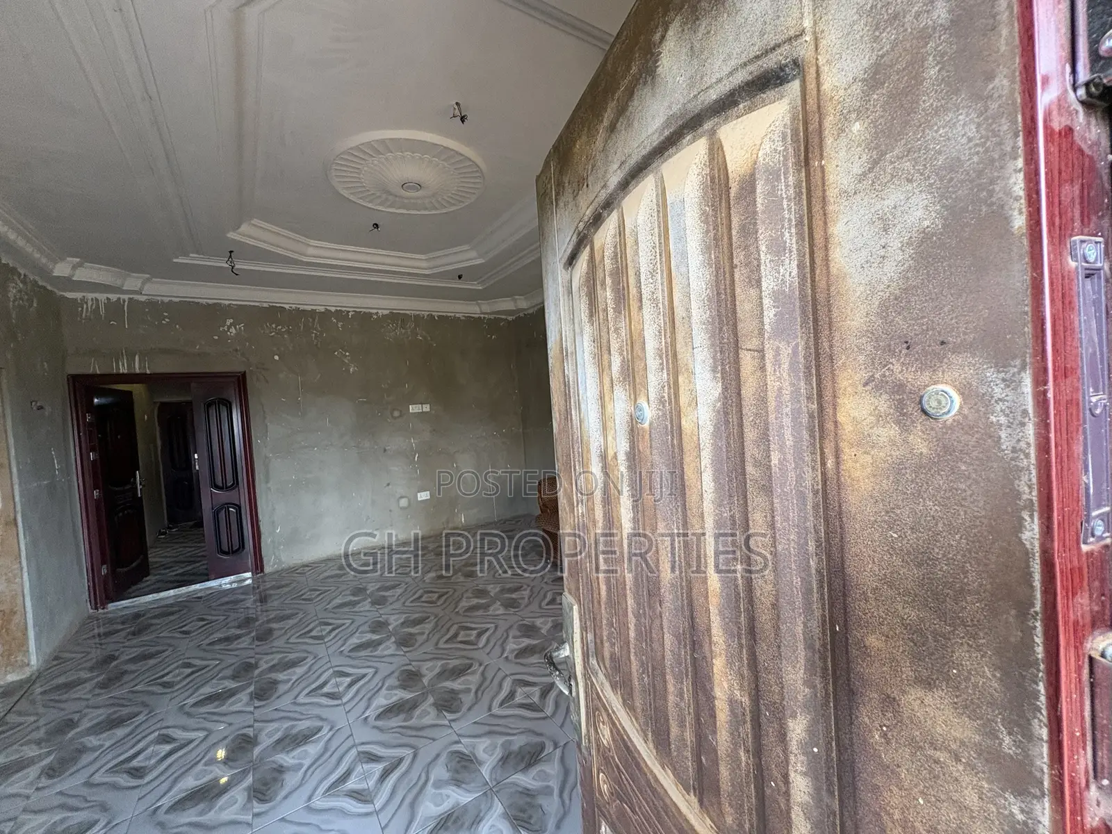 4bdrm Apartment in Sokoban,Wood Village, Kumasi Metropolitan for sale in Kumasi Metropolitan