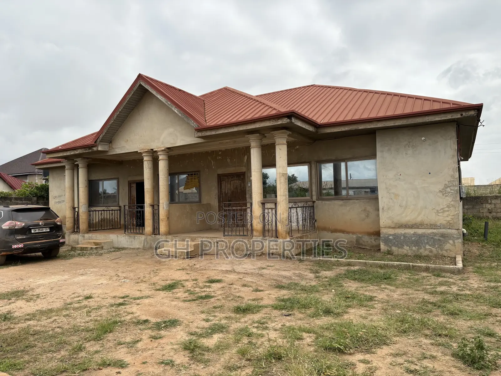 4bdrm Apartment in Sokoban,Wood Village, Kumasi Metropolitan for sale in Kumasi Metropolitan