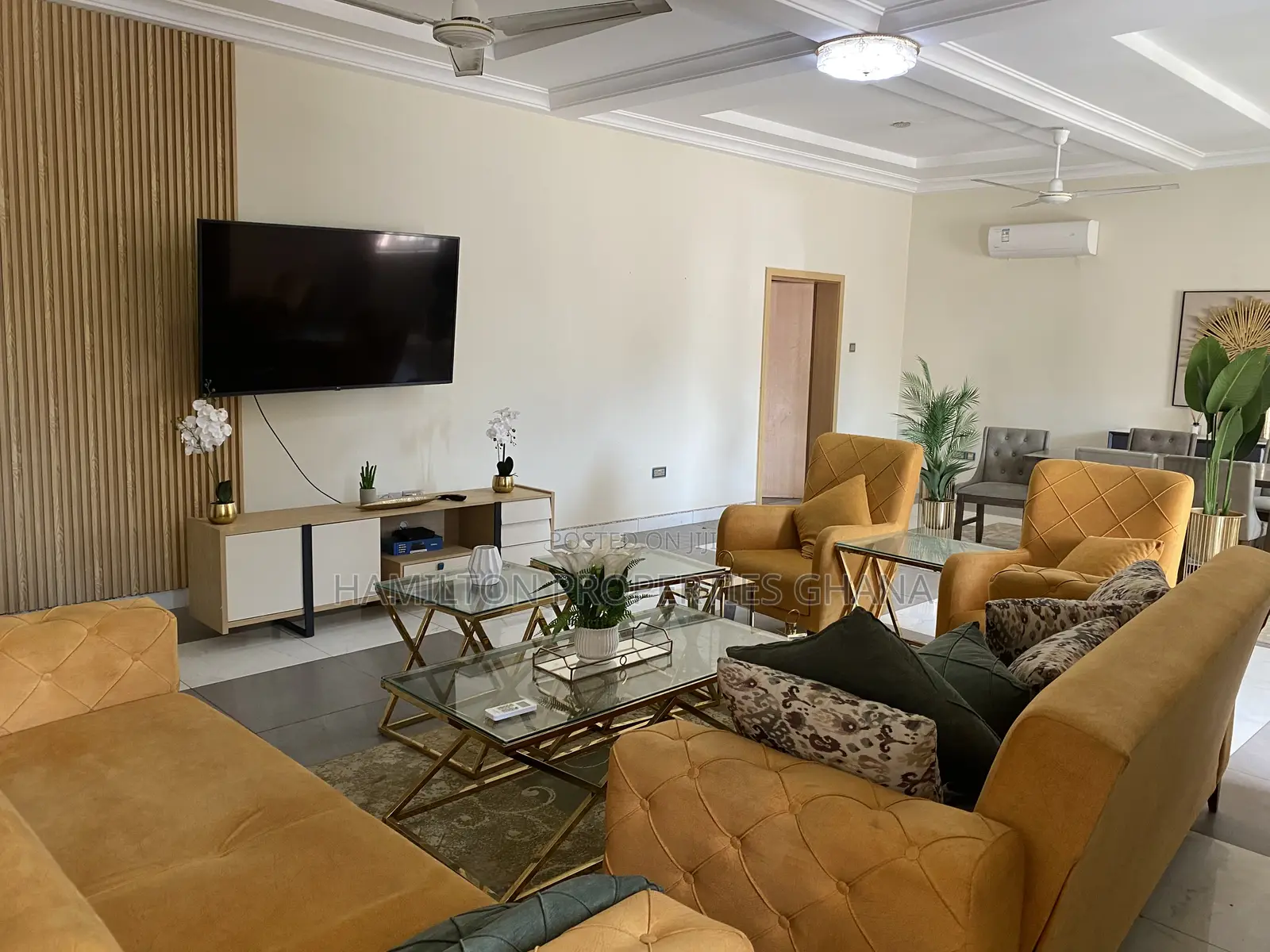 Furnished 2bdrm Apartment in American House, East Legon for rent in East Legon
