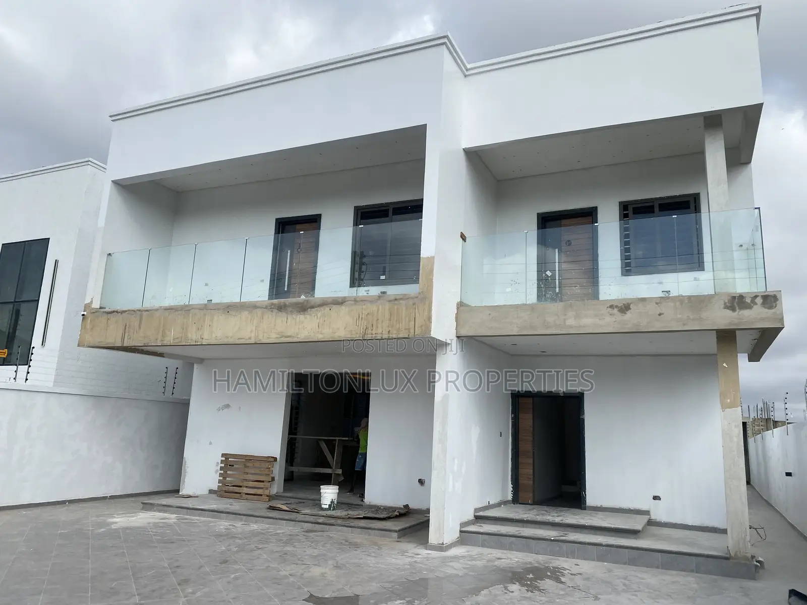4bdrm Mansion in Lakeside Plot 4, Ashaley Botwe for sale in Ashaley Botwe