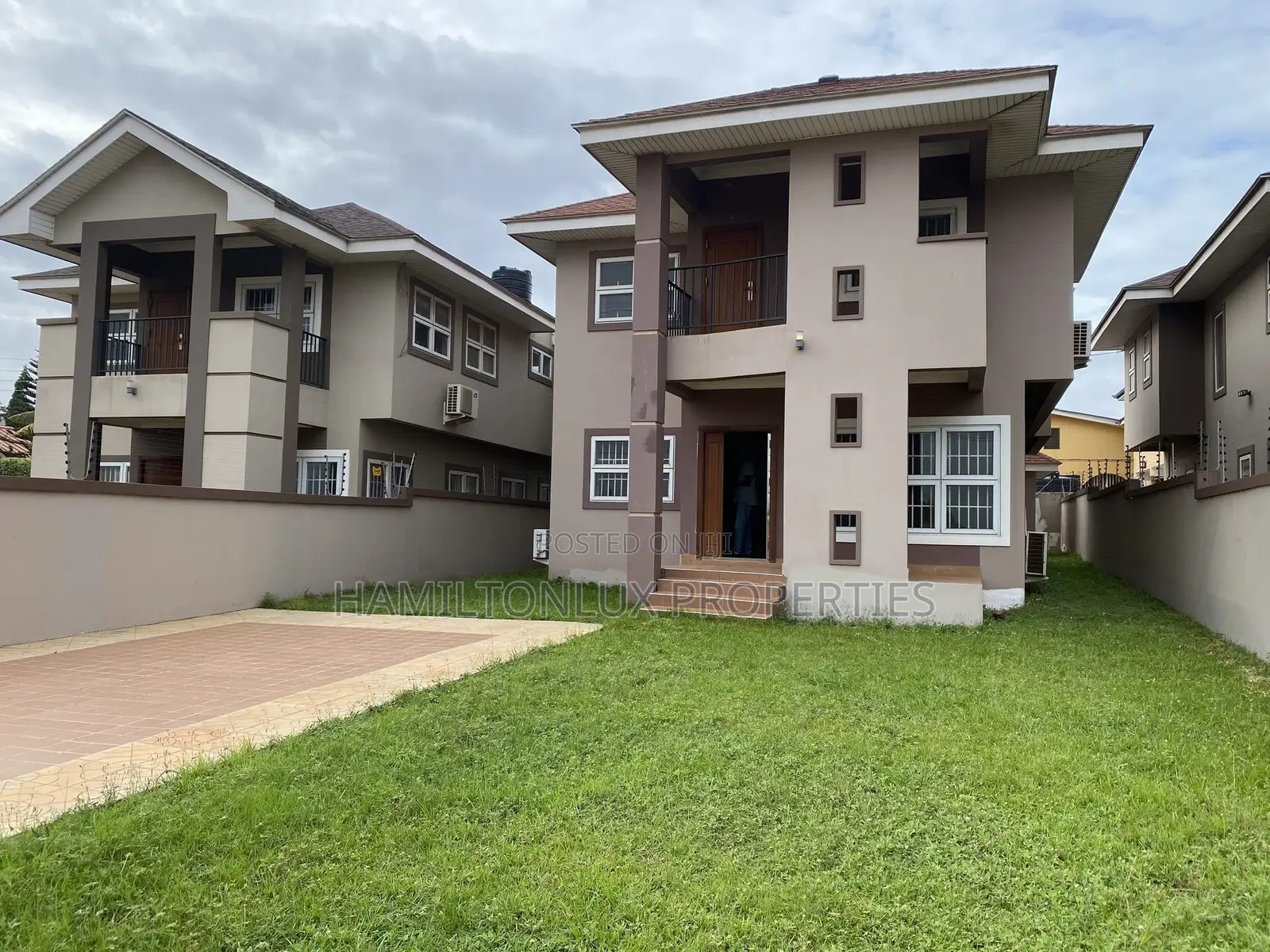 4bdrm House in East Legon Apricot for sale in East Legon