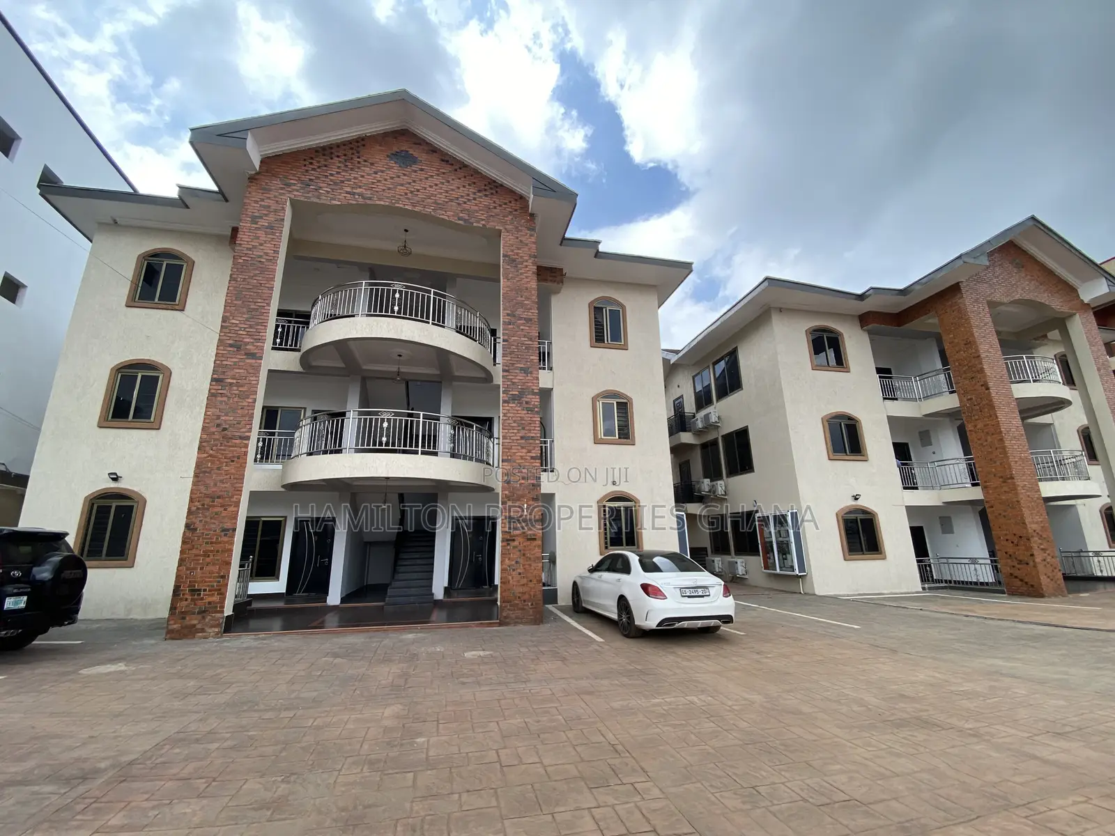 3bdrm Apartment in Lagos Avenue, East Legon for rent in East Legon
