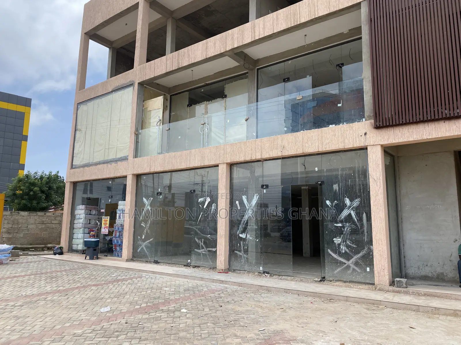 Busy Shops for Rent East Legon 5th Square in East Legon