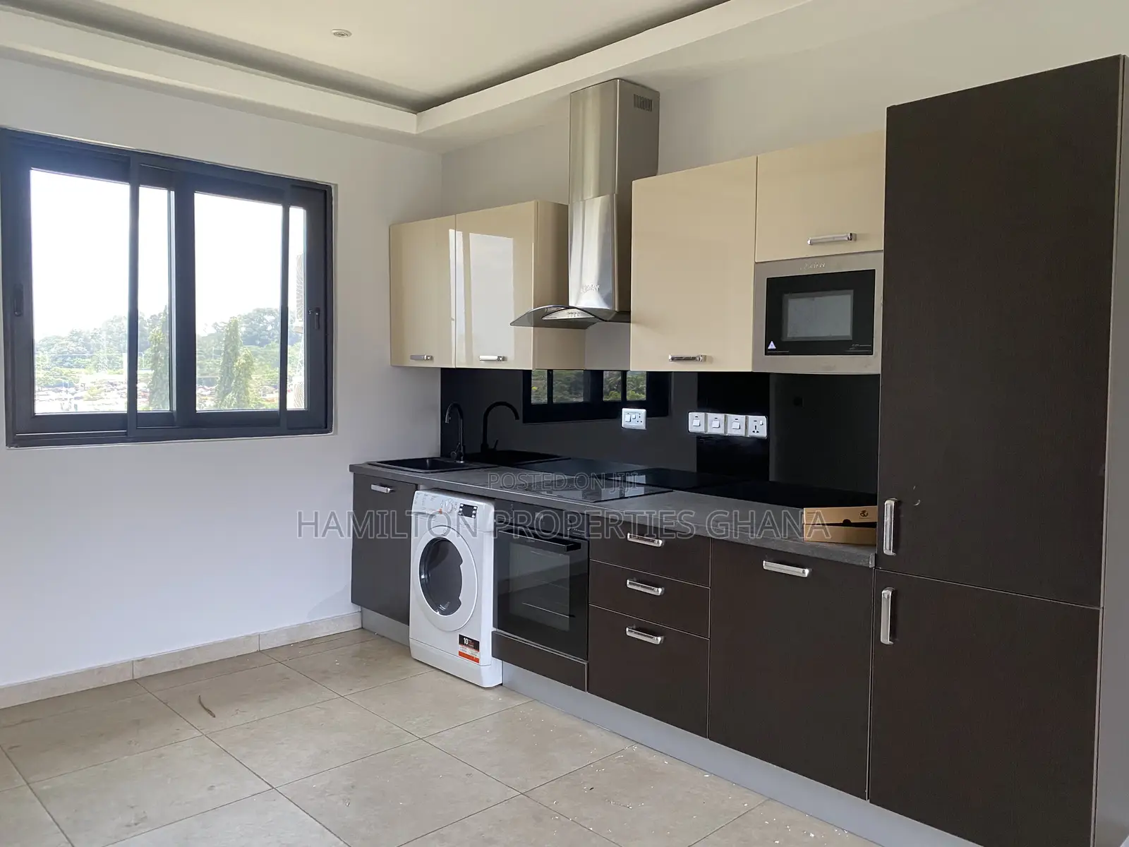 3bdrm Townhouse / Terrace in Lagos Avenue, East Legon for rent in East Legon