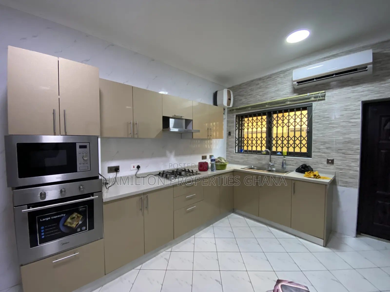 Furnished 5bdrm Mansion in Adjiringanor, Adjiriganor for rent in Adjiriganor