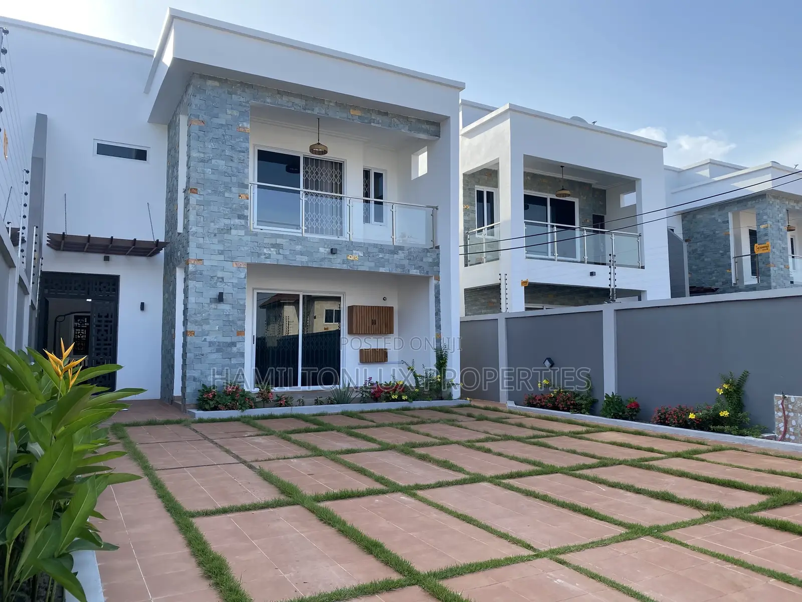 3bdrm Duplex in Adjiringano Refinery, Otano for rent in Otano