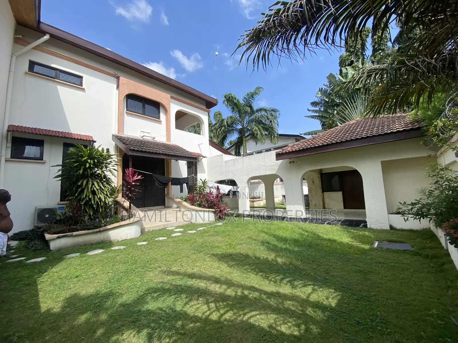 6bdrm House in Cantonments, US Embassy Area for rent in US Embassy Area