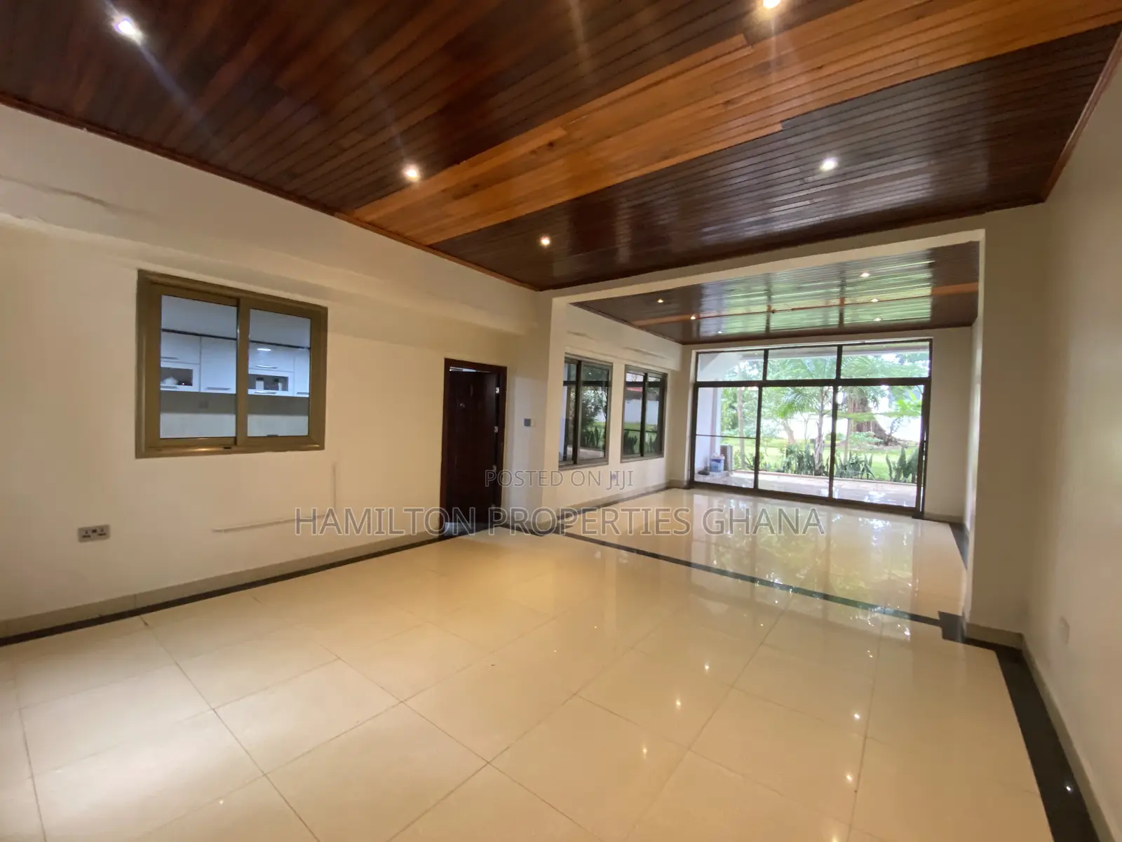 8bdrm Farm House in Cantonments, US Embassy Area for rent in US Embassy Area