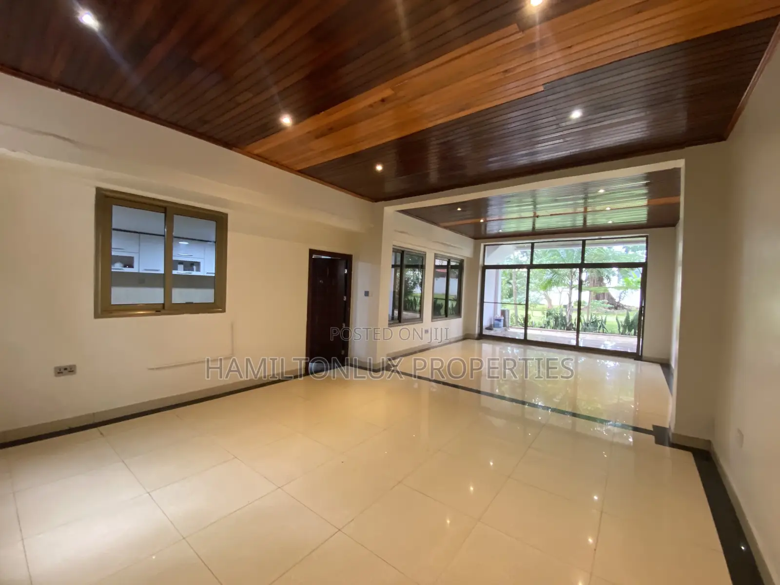 8bdrm Farm House in Cantonments, US Embassy Area for rent in US Embassy Area