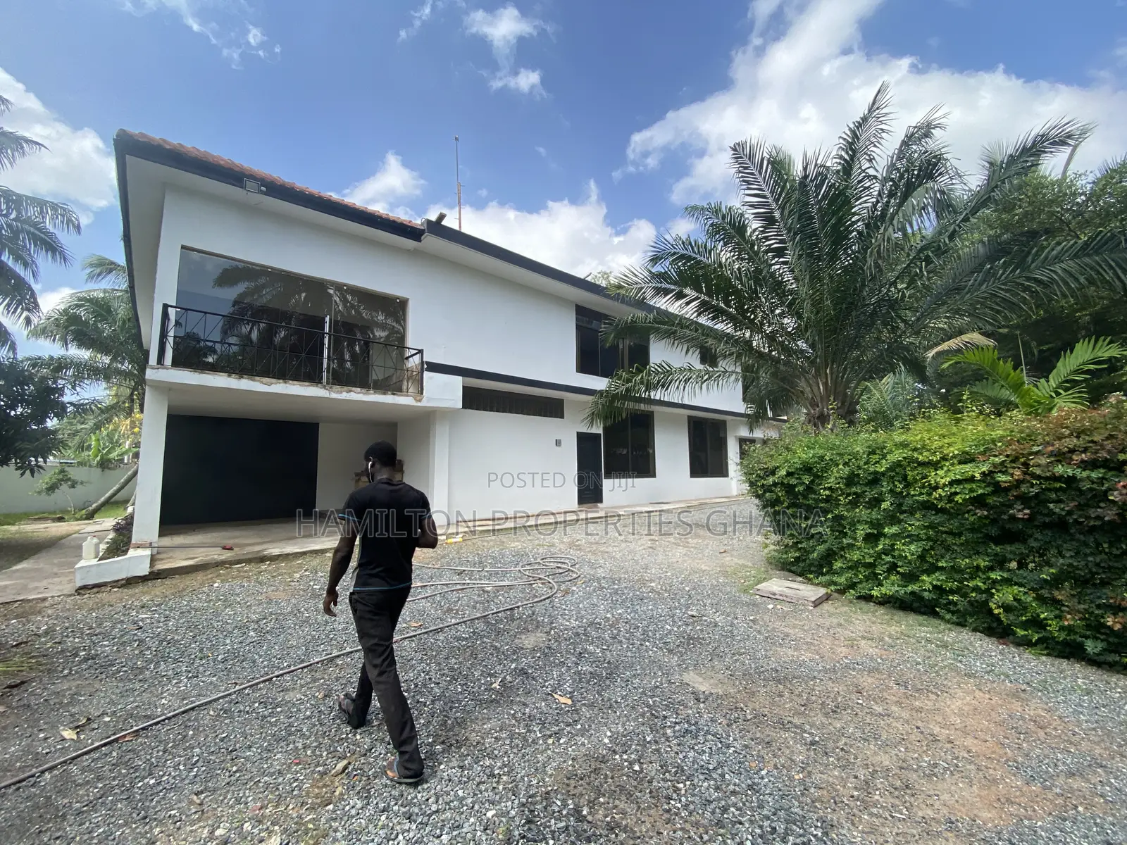 8bdrm Farm House in Cantonments, US Embassy Area for rent in US Embassy Area
