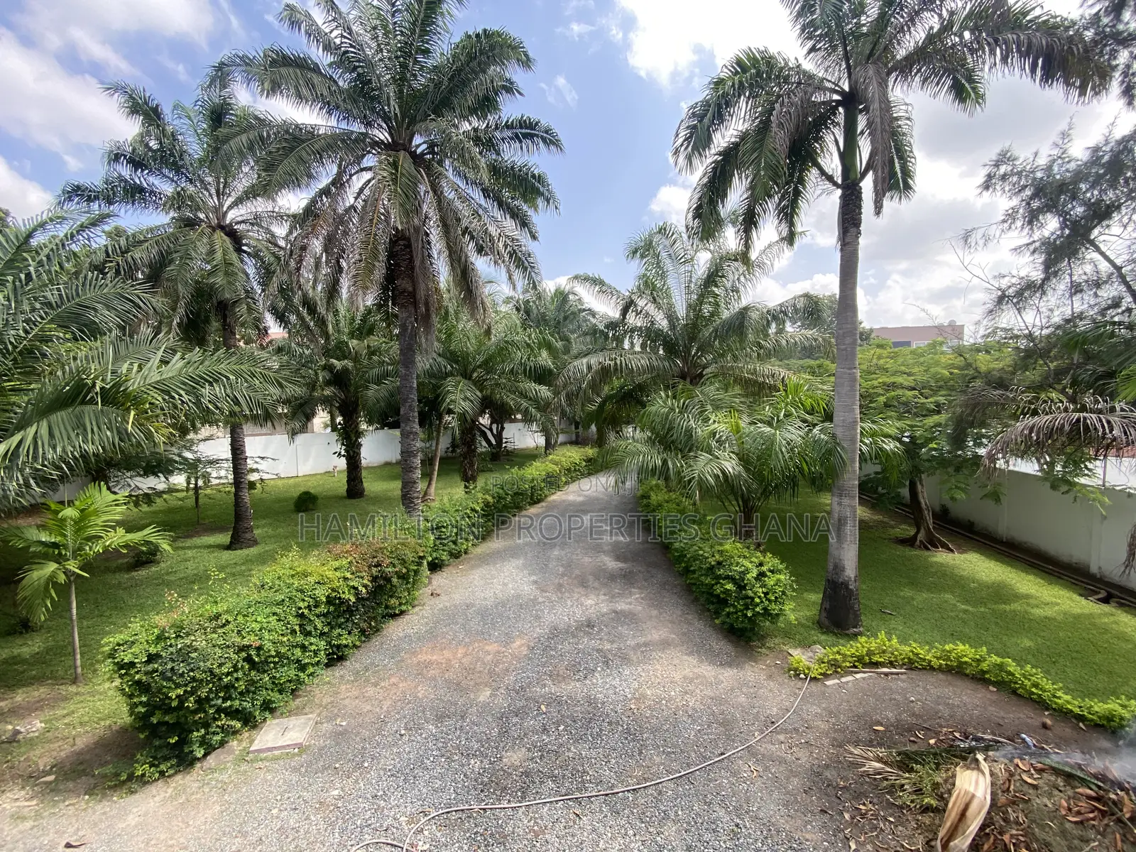 8bdrm Farm House in Cantonments, US Embassy Area for rent in US Embassy Area