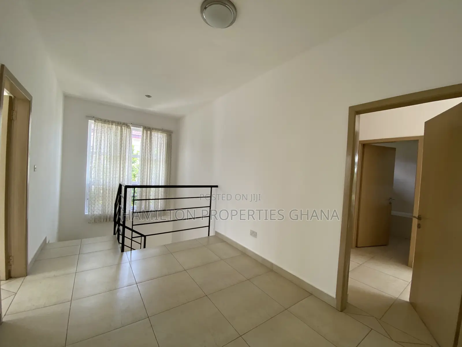 4bdrm Townhouse / Terrace in East Legon, American House for rent in American House