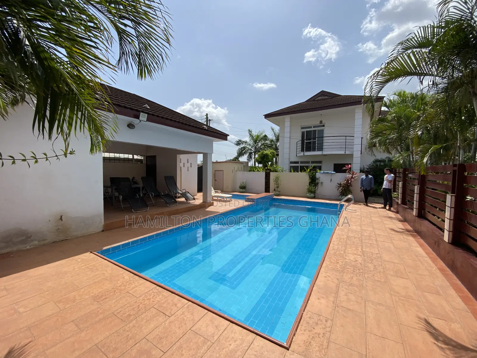 4bdrm Townhouse / Terrace in East Legon, American House for rent in American House