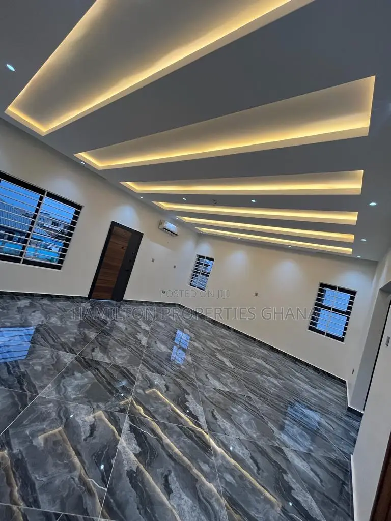4bdrm Mansion in Ashaley Botwe for sale in Ashaley Botwe