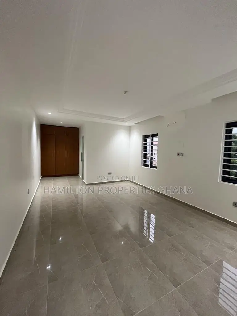 4bdrm Mansion in Ashaley Botwe for sale in Ashaley Botwe