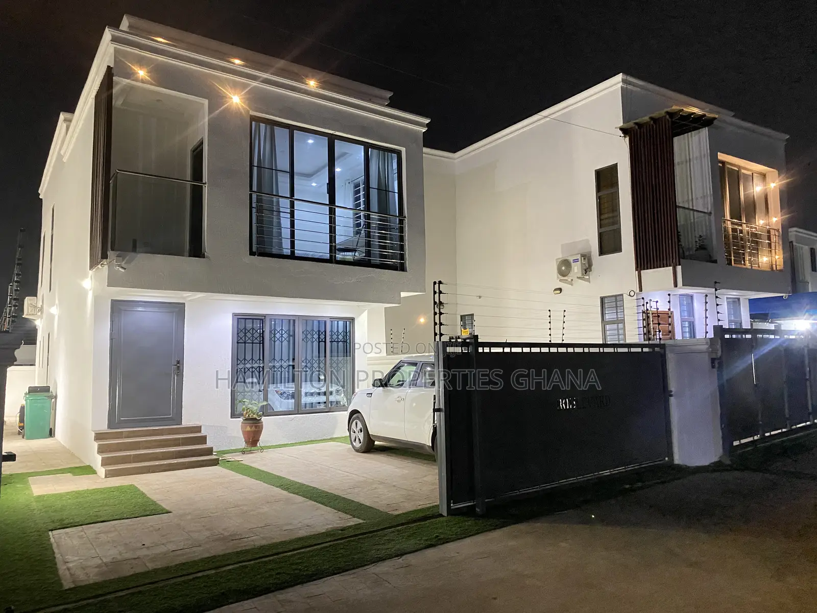 Furnished 3bdrm House in School Junction for sale in School Junction