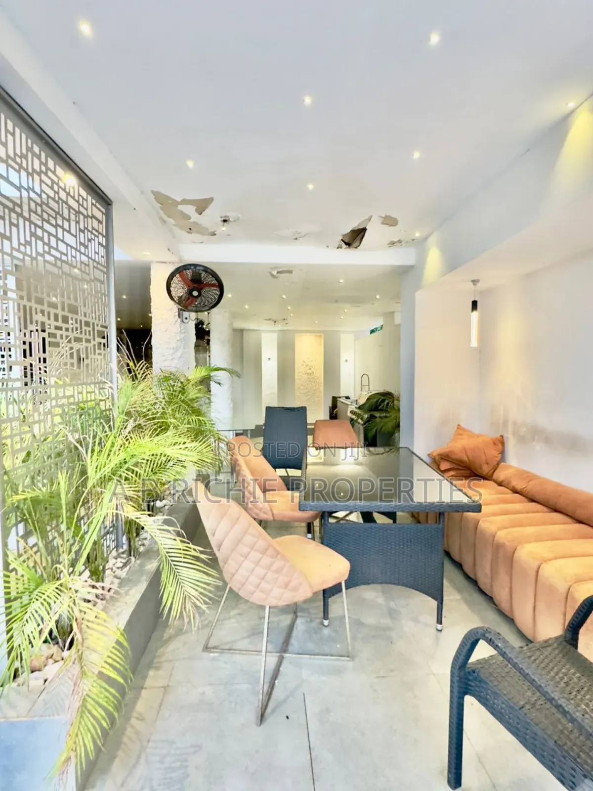 4bdrm Mansion in Ab Richie Properties, Cantonments for sale in Cantonments