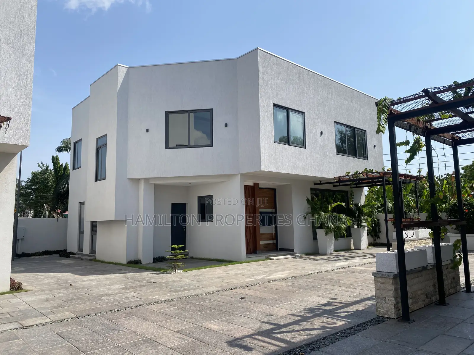 4bdrm Townhouse / Terrace in Airport for rent in Airport Residential Area