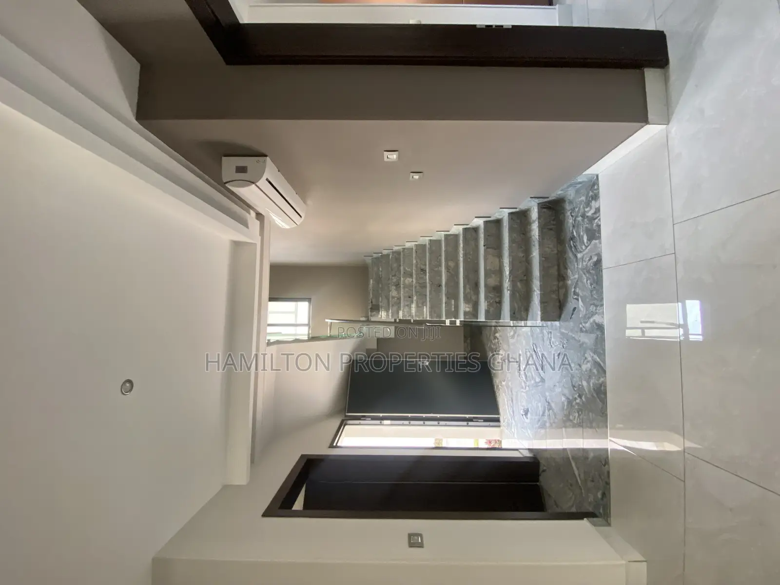 4bdrm Townhouse / Terrace in Airport for rent in Airport Residential Area