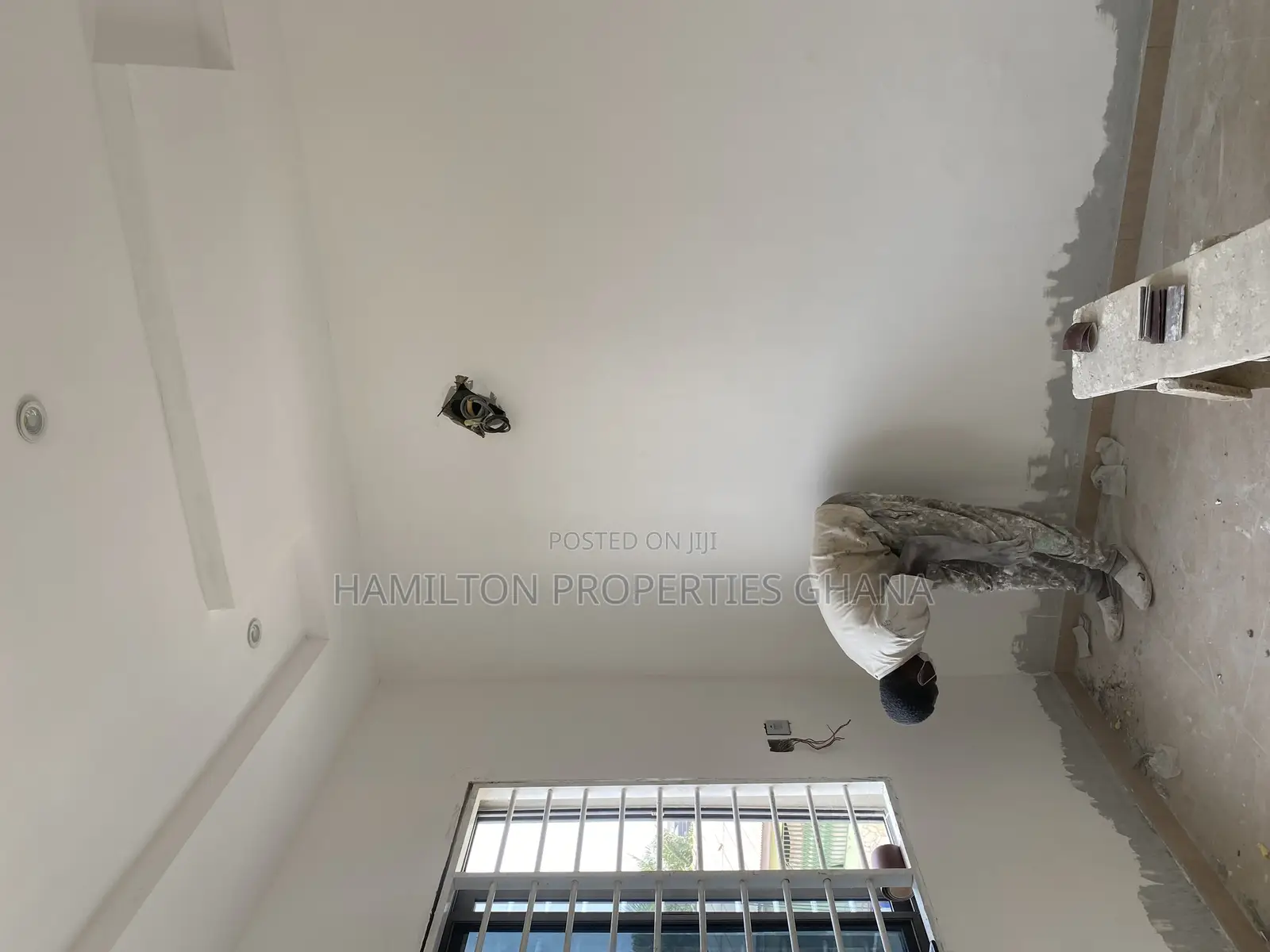 2bdrm House in Residence, School Junction for sale in School Junction