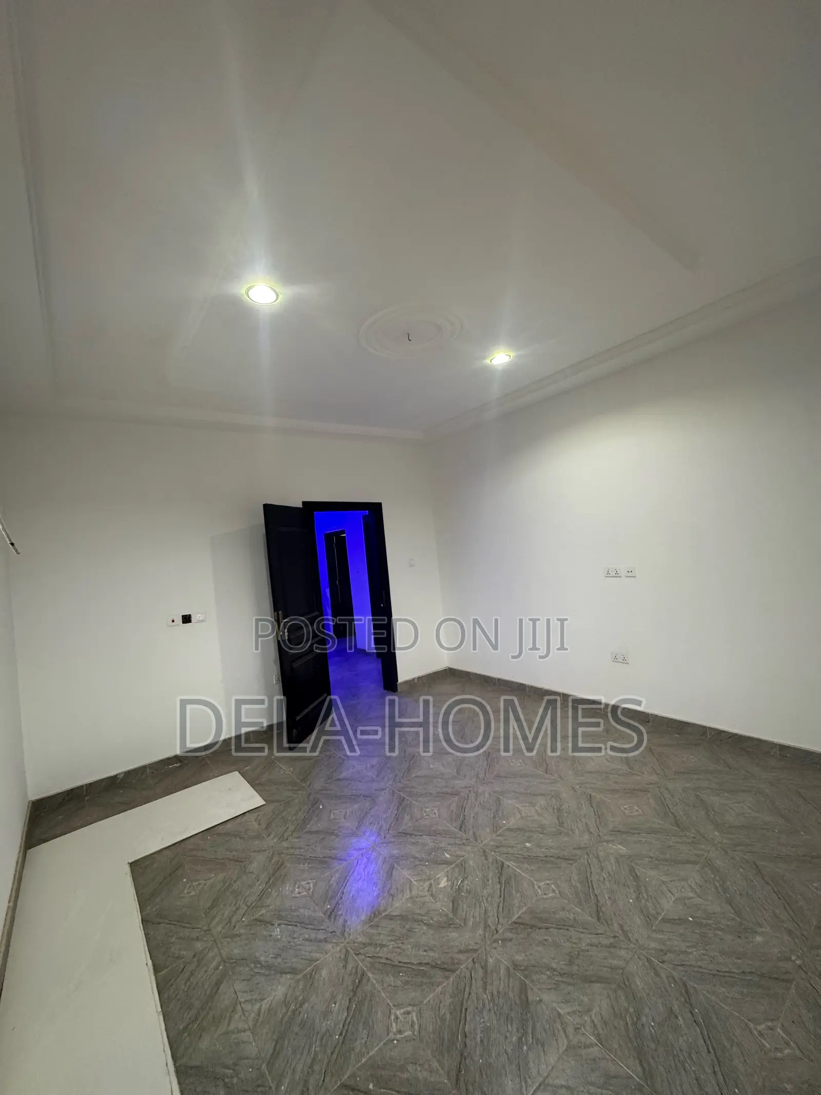 2bdrm Apartment in 300, Lake Side Estate for rent in Lake Side Estate