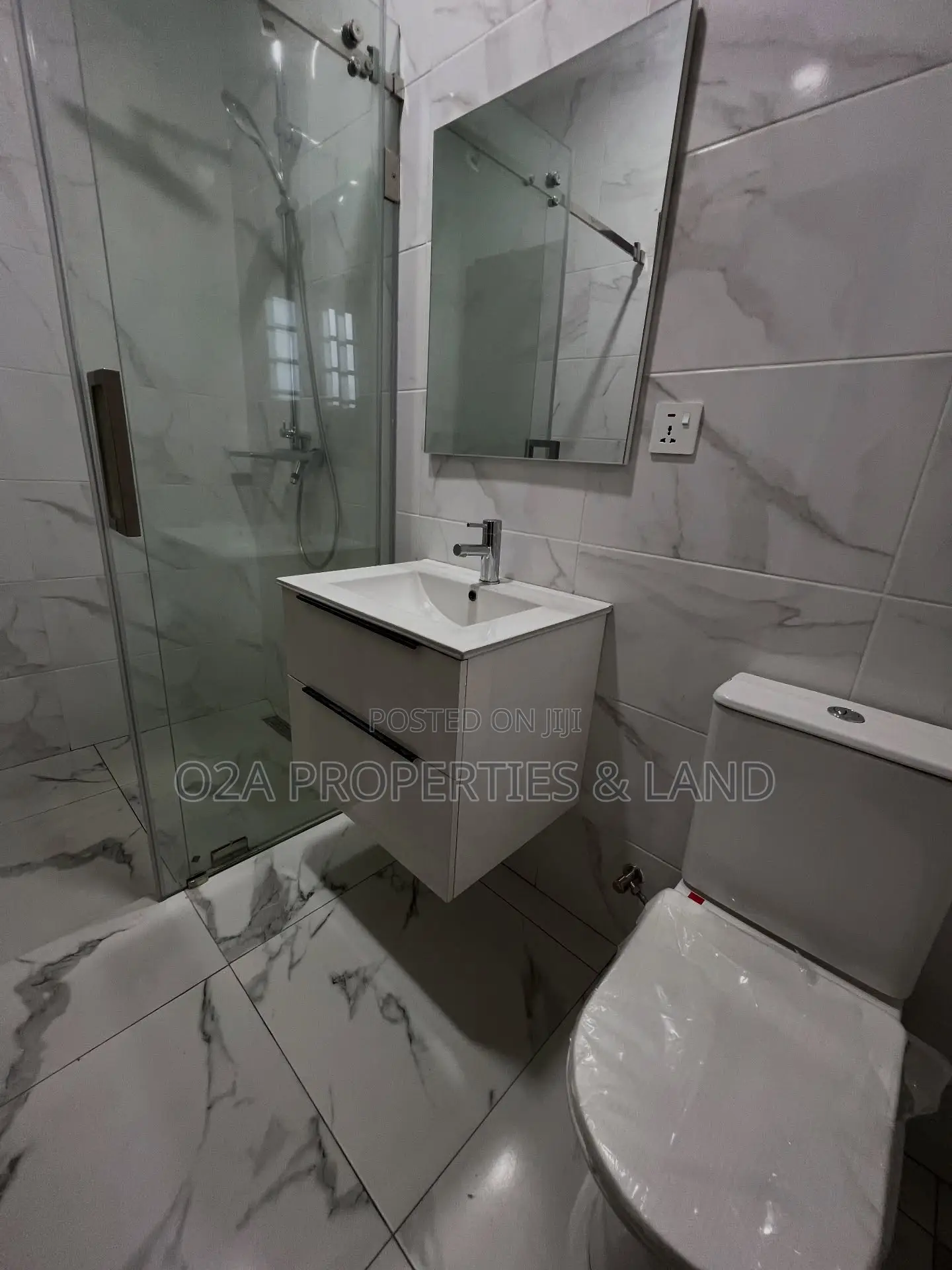 3bdrm House in Spintex, Baatsona Total for sale in Baatsona Total