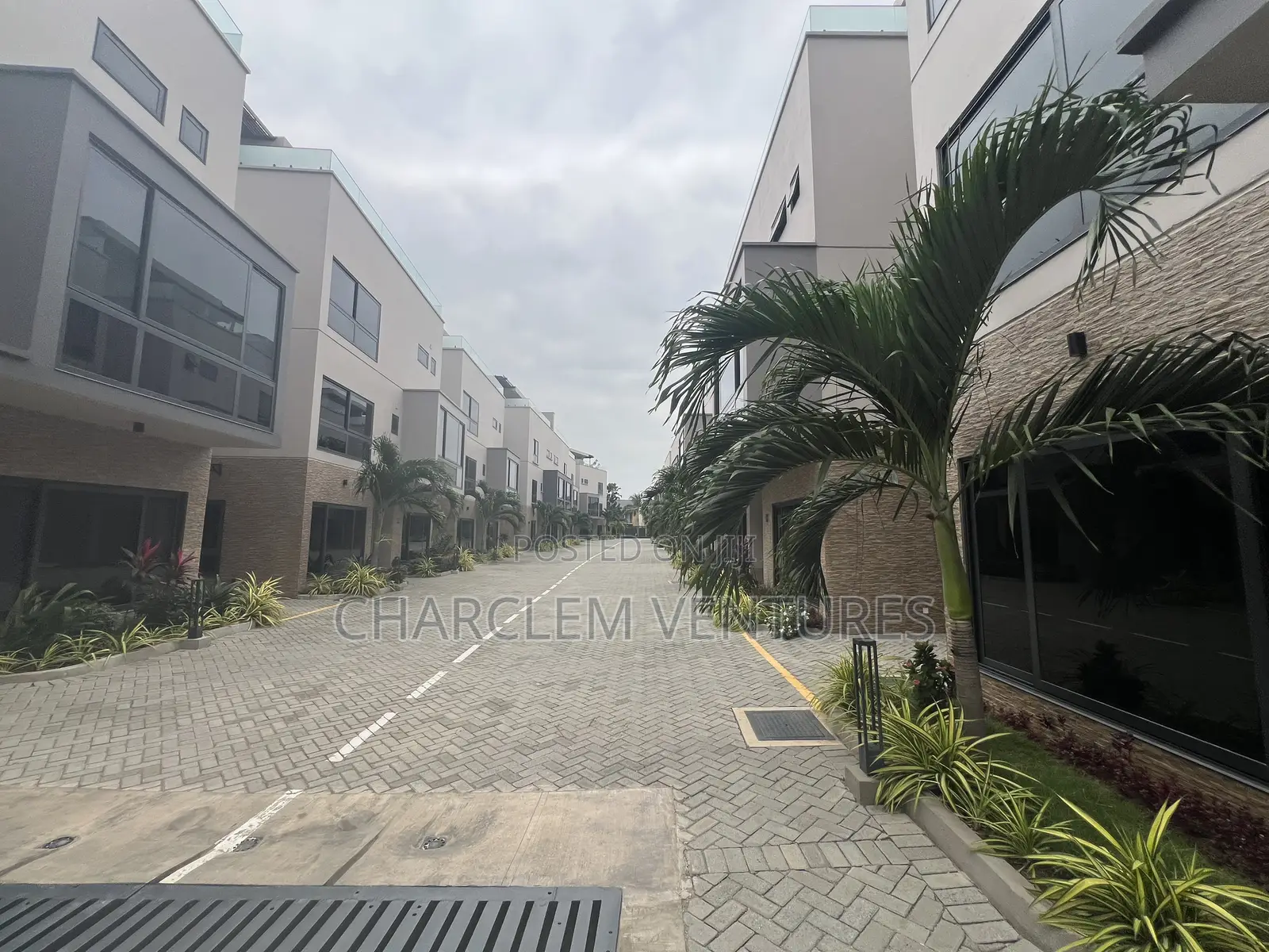 3bdrm Townhouse/Terrace in Charclem Ventures, Roman Ridge for sale in Roman Ridge