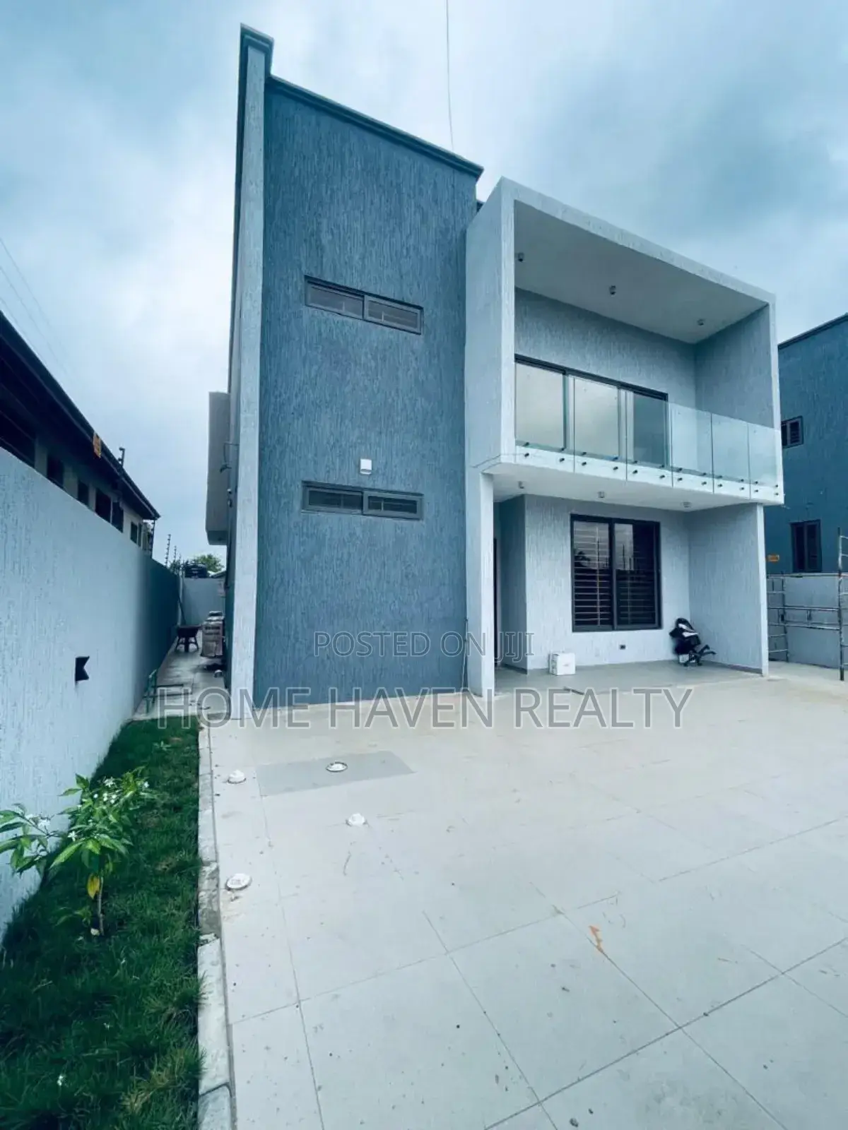 4bdrm House in School Junction, Ashaley Botwe for sale in Ashaley Botwe
