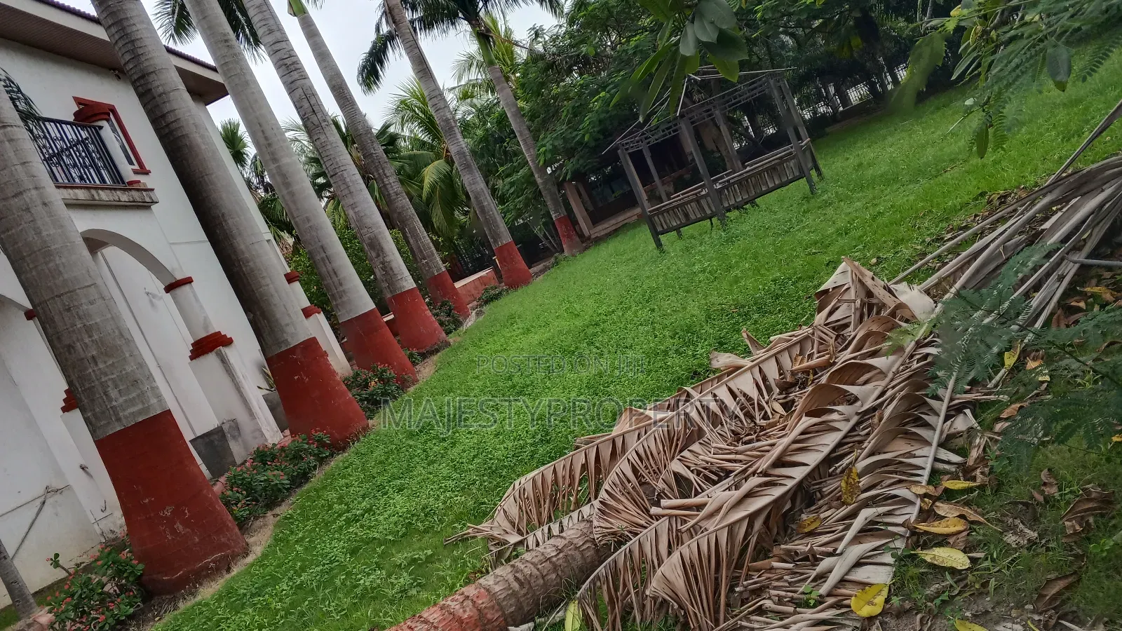 10bdrm Bungalow in Trassaco, Adjiriganor for sale in Adjiriganor