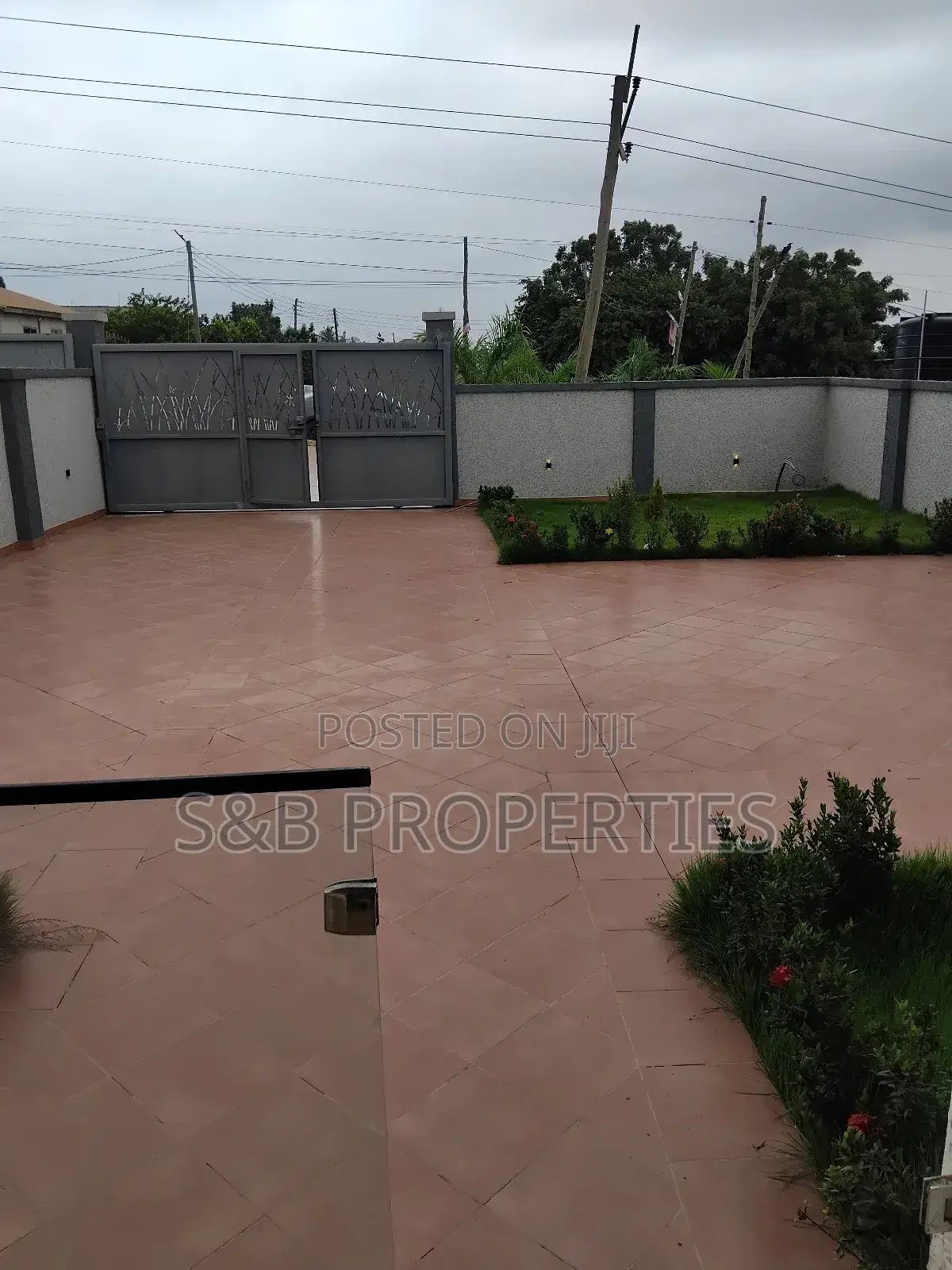 5bdrm House in Ashomang Estate for sale in Ashomang Estate